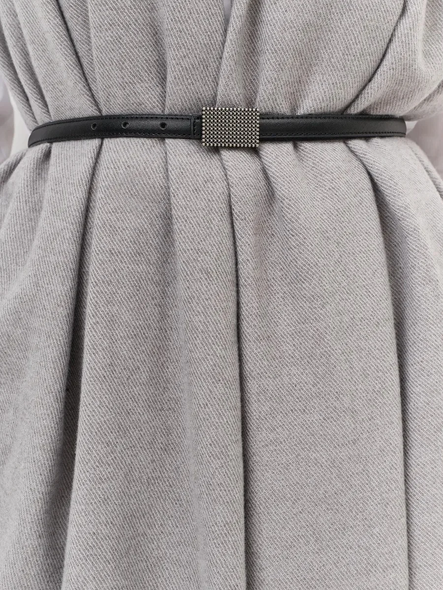 Узкий кожаный ремень с украшенной пряжкой, S