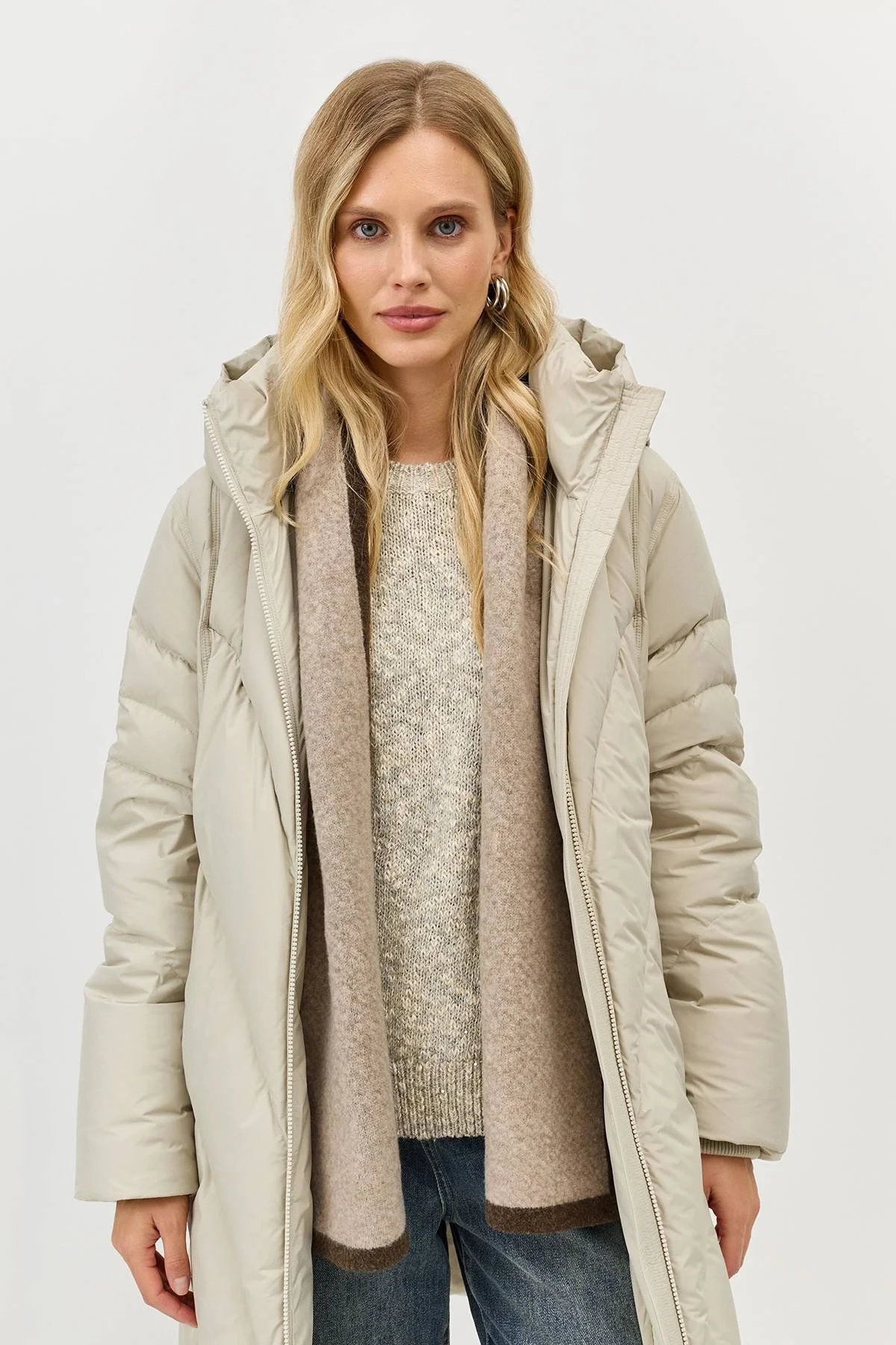 Светлый вязаный шарф с контрастным краем, One