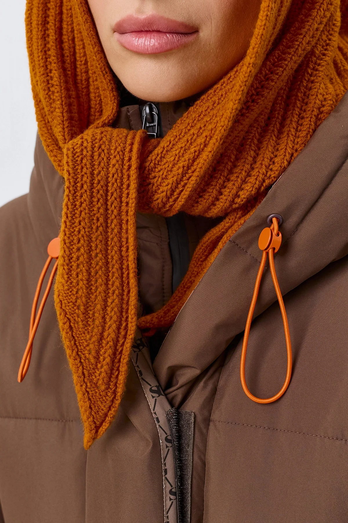 Косынка рыжая из 100% шерсти, one