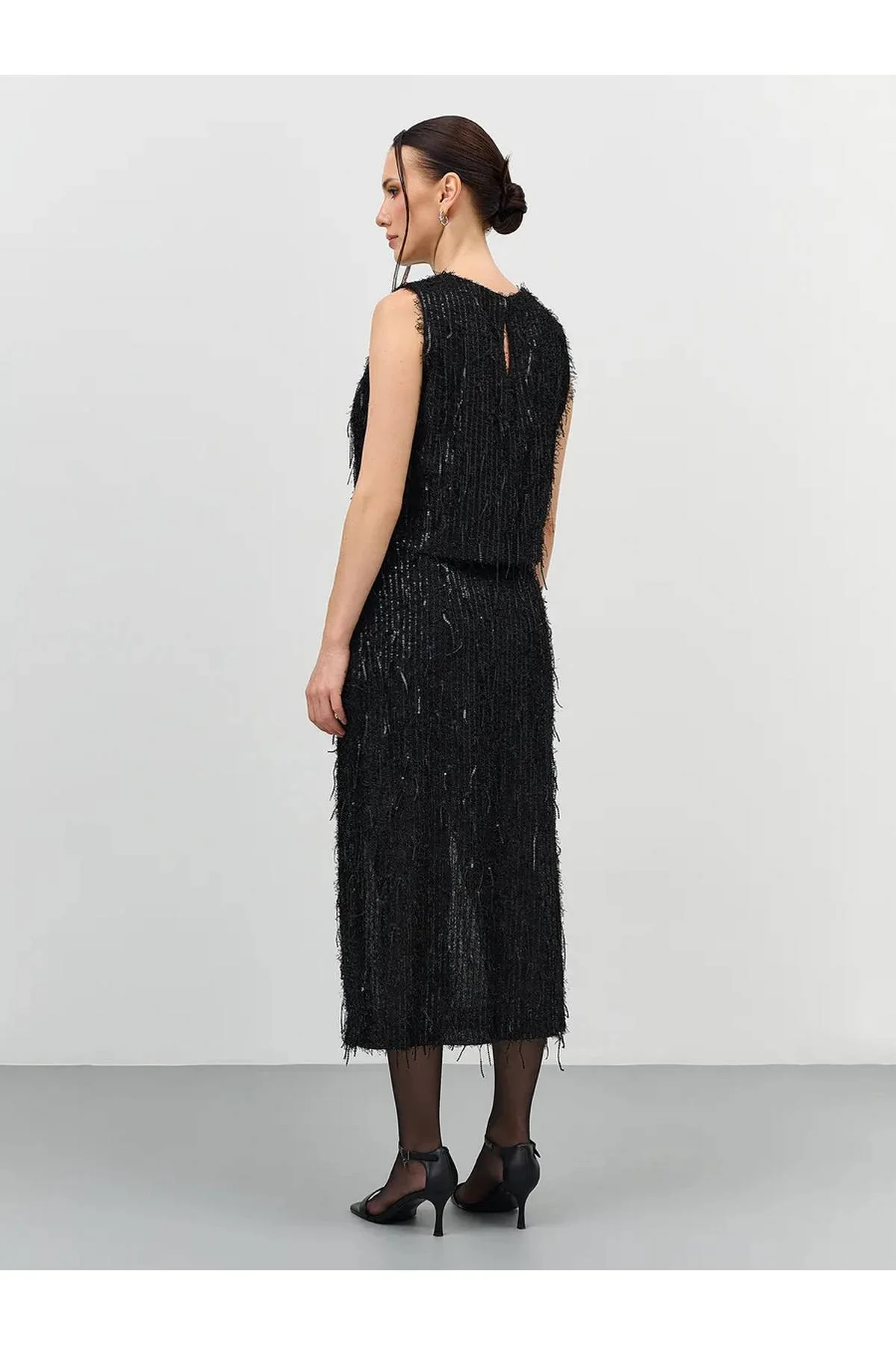 Лимитированная серия юбка миди с пайетками и бахромой и ремень, 48