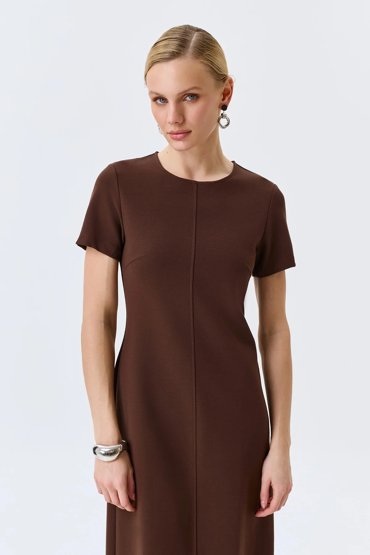 Коричневое базовое платье из смесовой вискозы, 46