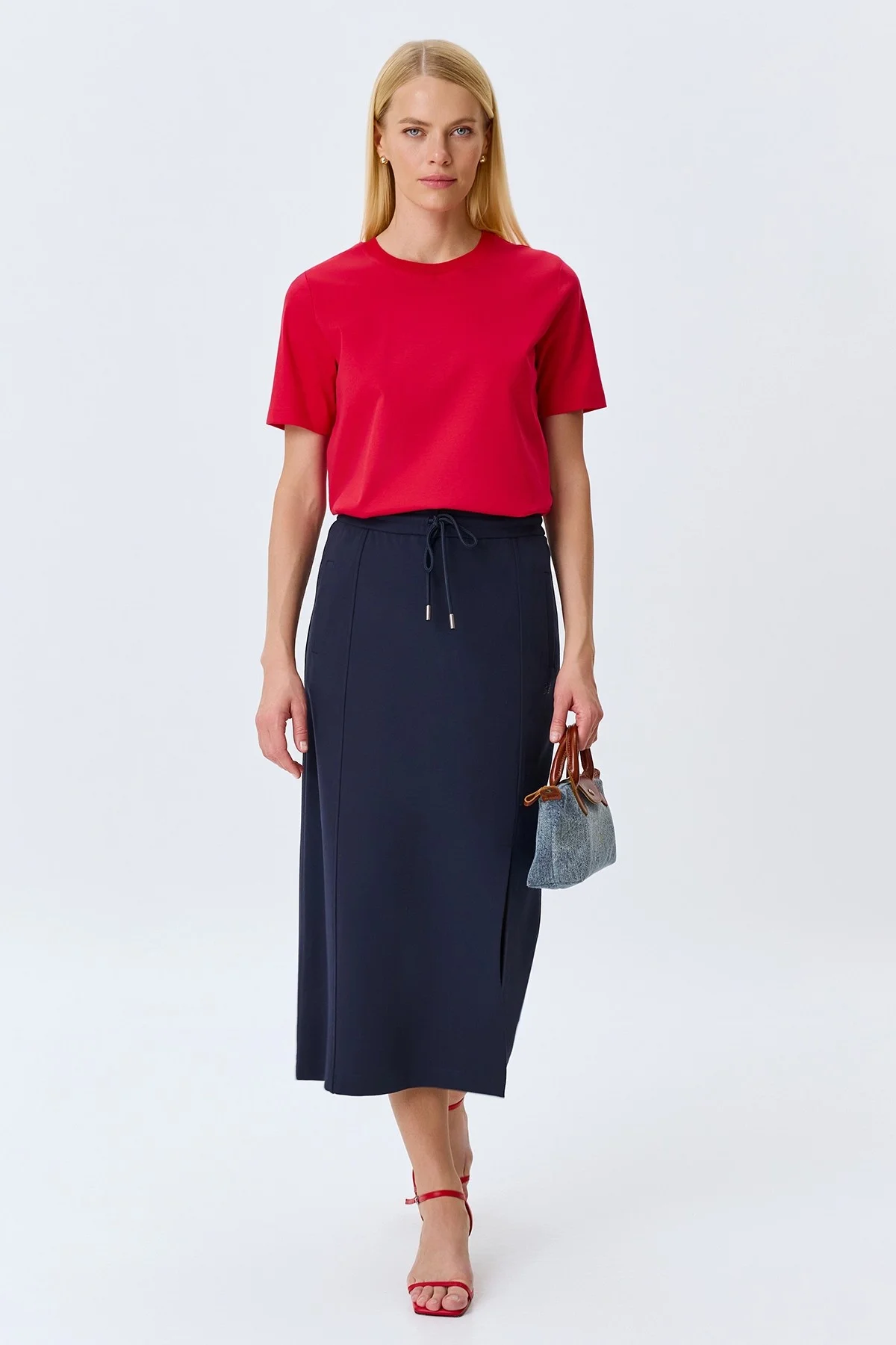 Яркая футболка из мерсеризованного хлопка, 34