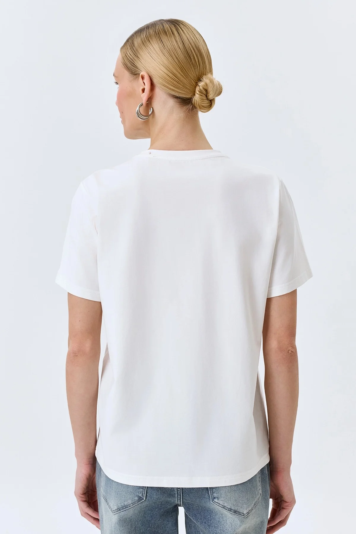 Футболка с флоральным принтом прямого силуэта, 50