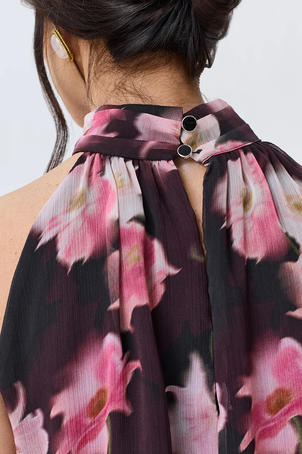 Топ с ярким флоральным принтом, 48