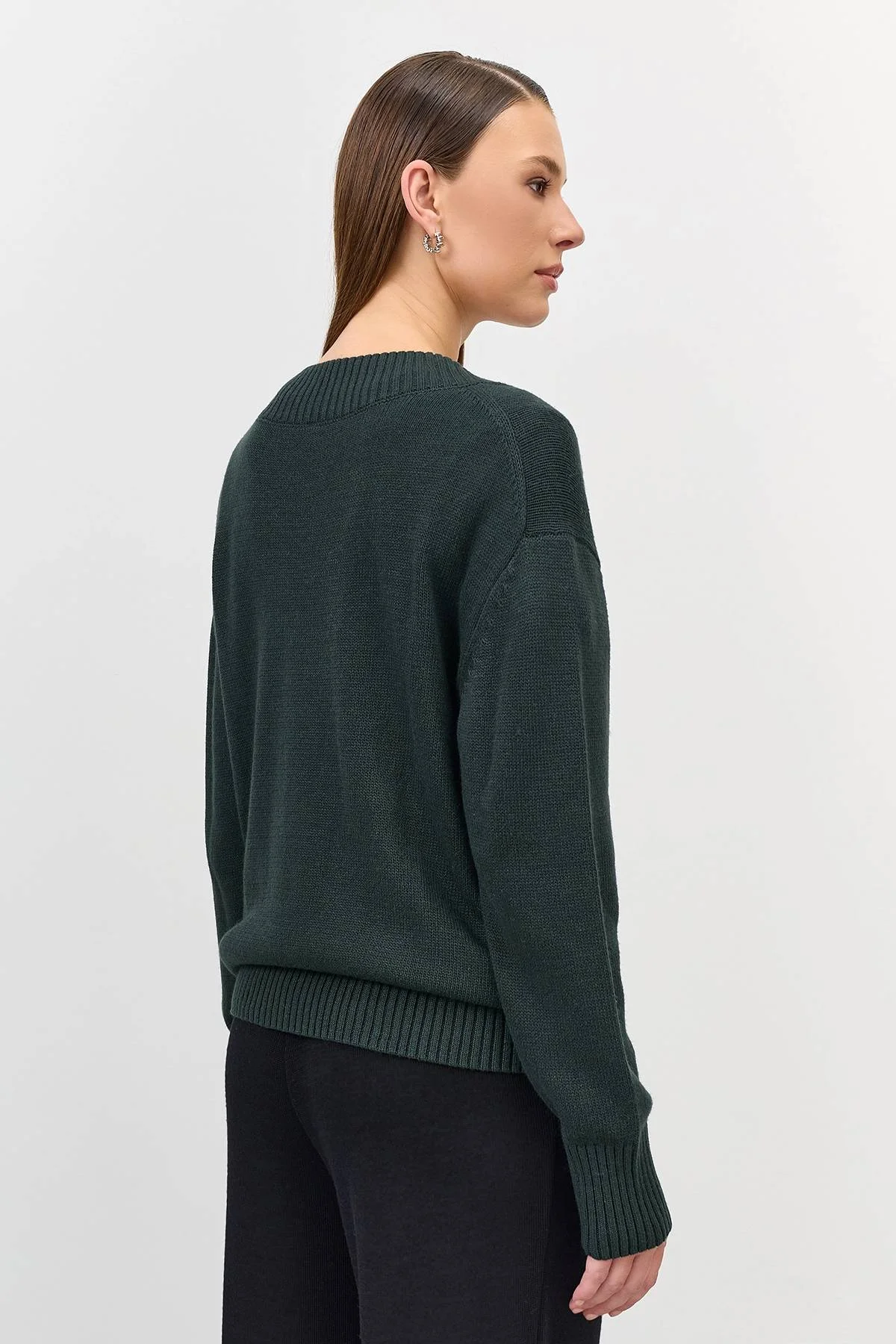 Базовый джемпер с V-образным вырезом, 40