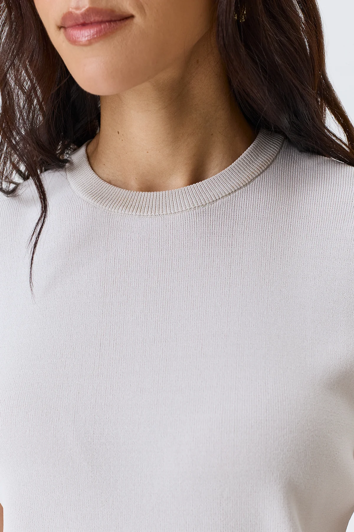 Светлый вязаный топ из вискозы, 52