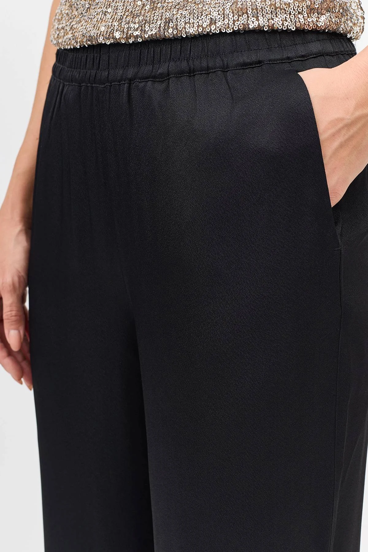 Свободные брюки из шелковистой вискозы, 36