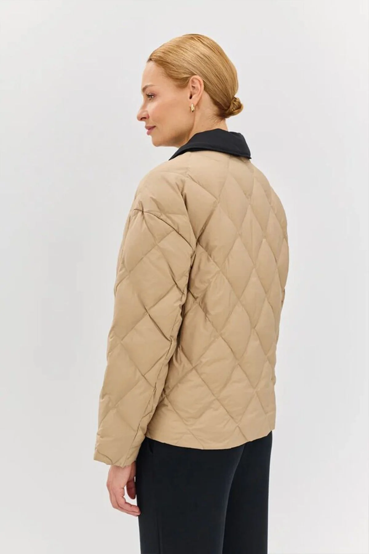 Куртка с ромбовидной стежкой и съемной манишкой, 52р