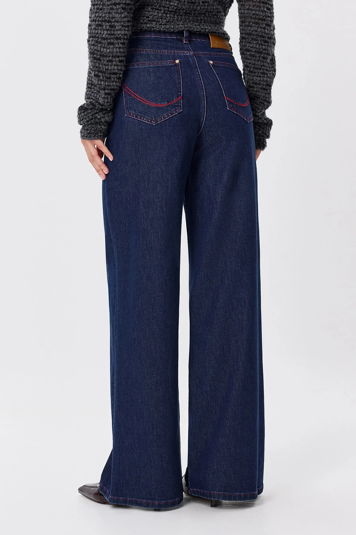 Джинсы Straight fit с контрастной отстрочкой, 34