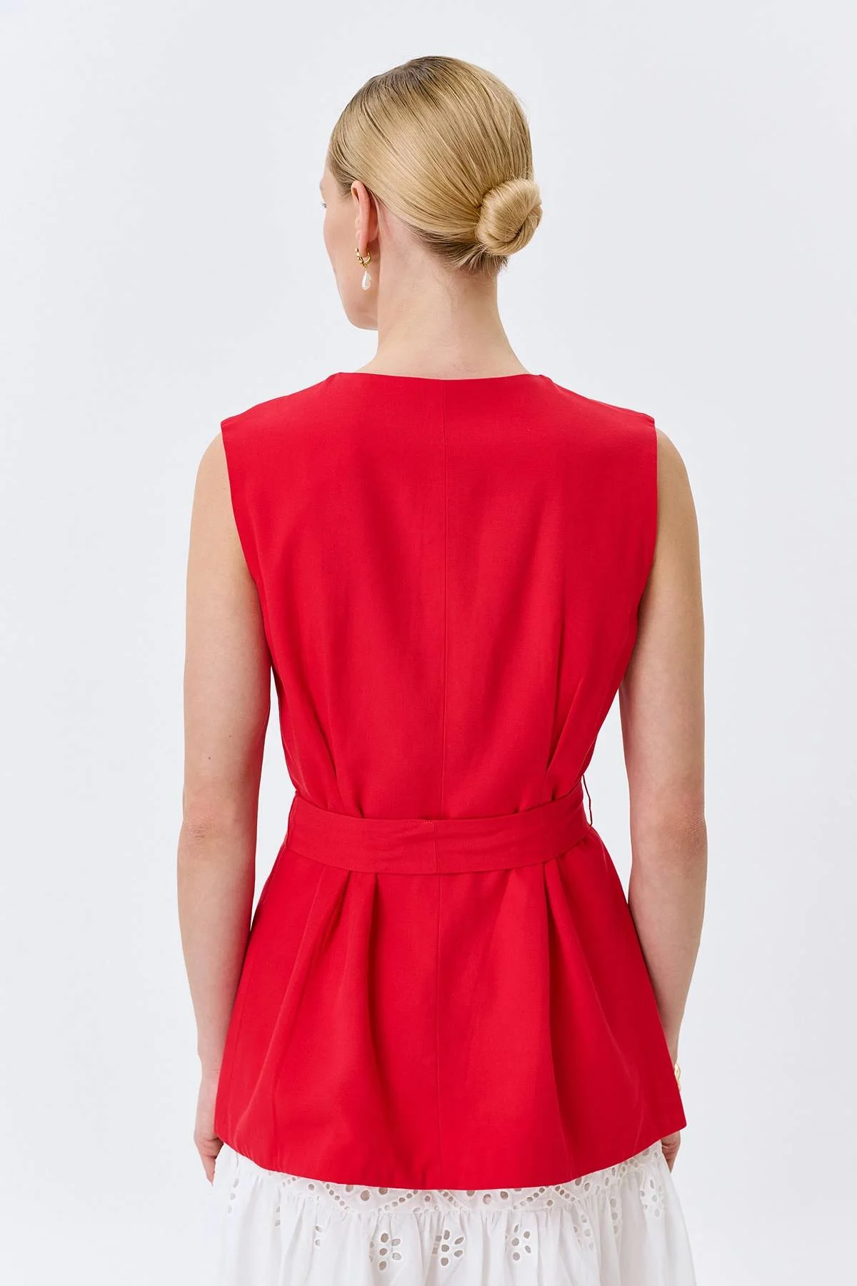 Удлиненный жилет с акцентными складками, 52