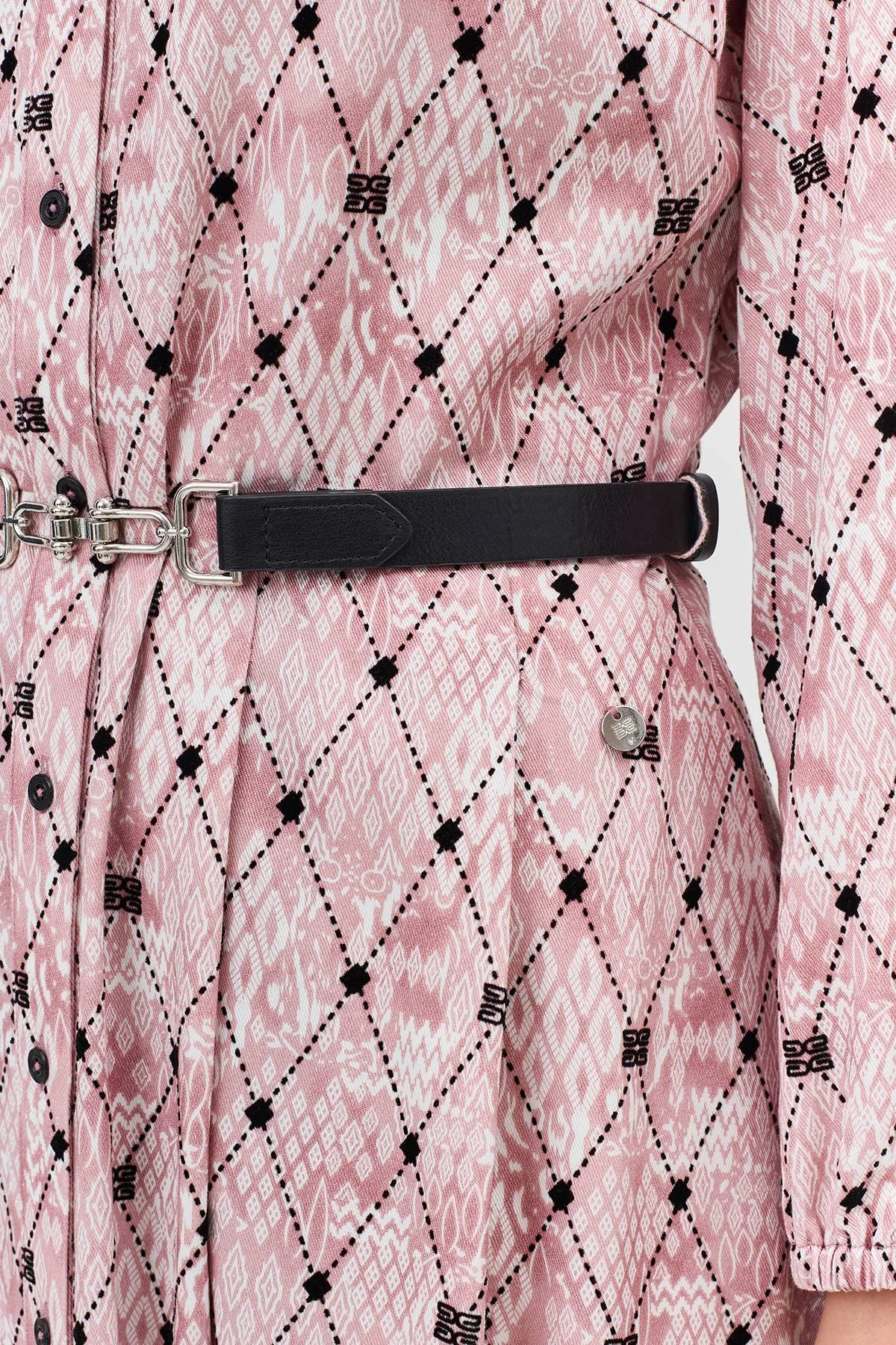 Лимитированная серия платье-рубашка с брендированным принтом и палантином, 44