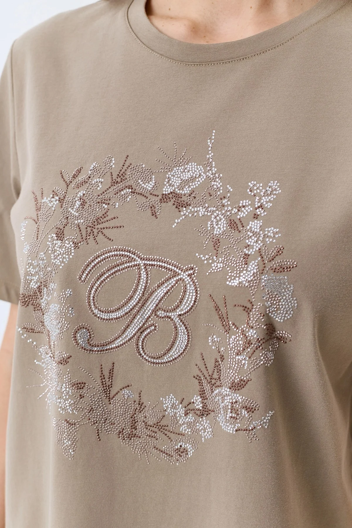 Футболка из 100% хлопка с искрящимися стразами, 46
