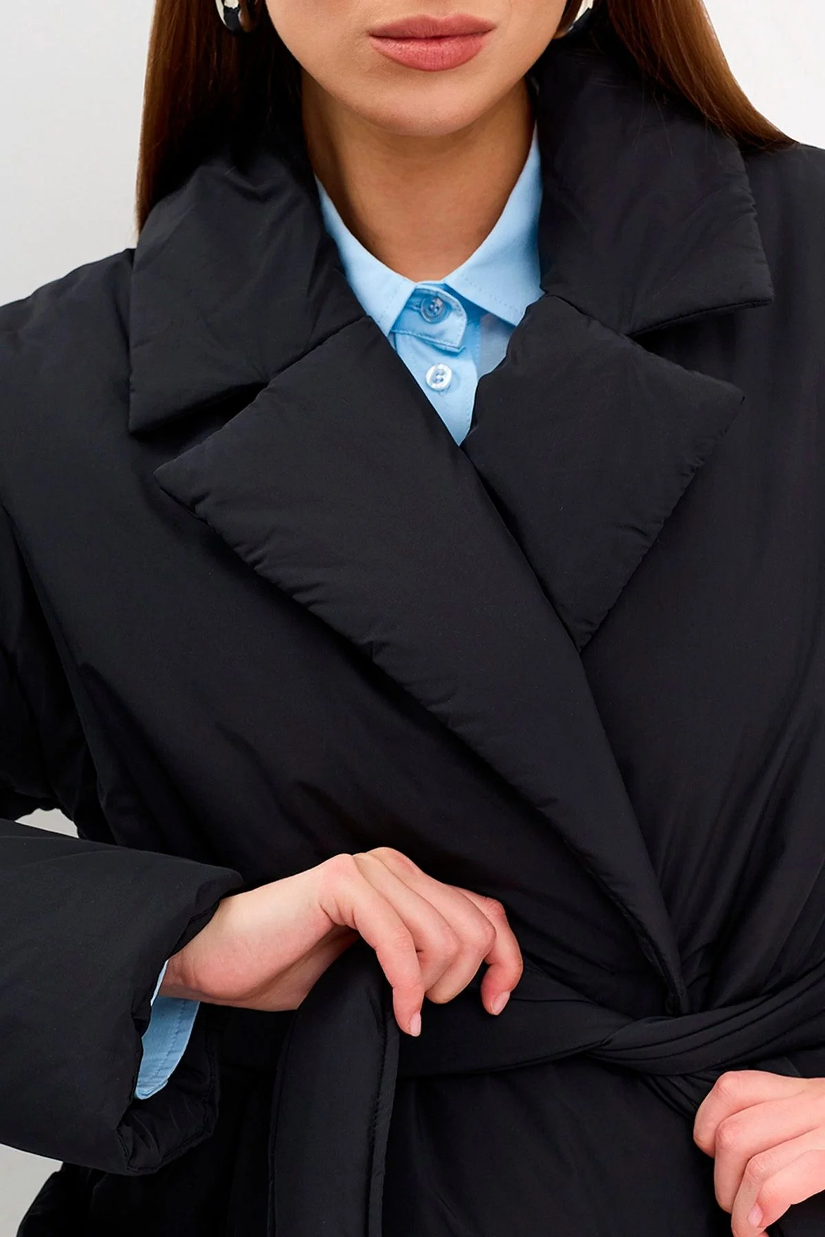 Минималистичное однотонное пальто в чёрном цвете с утеплителем, 50р