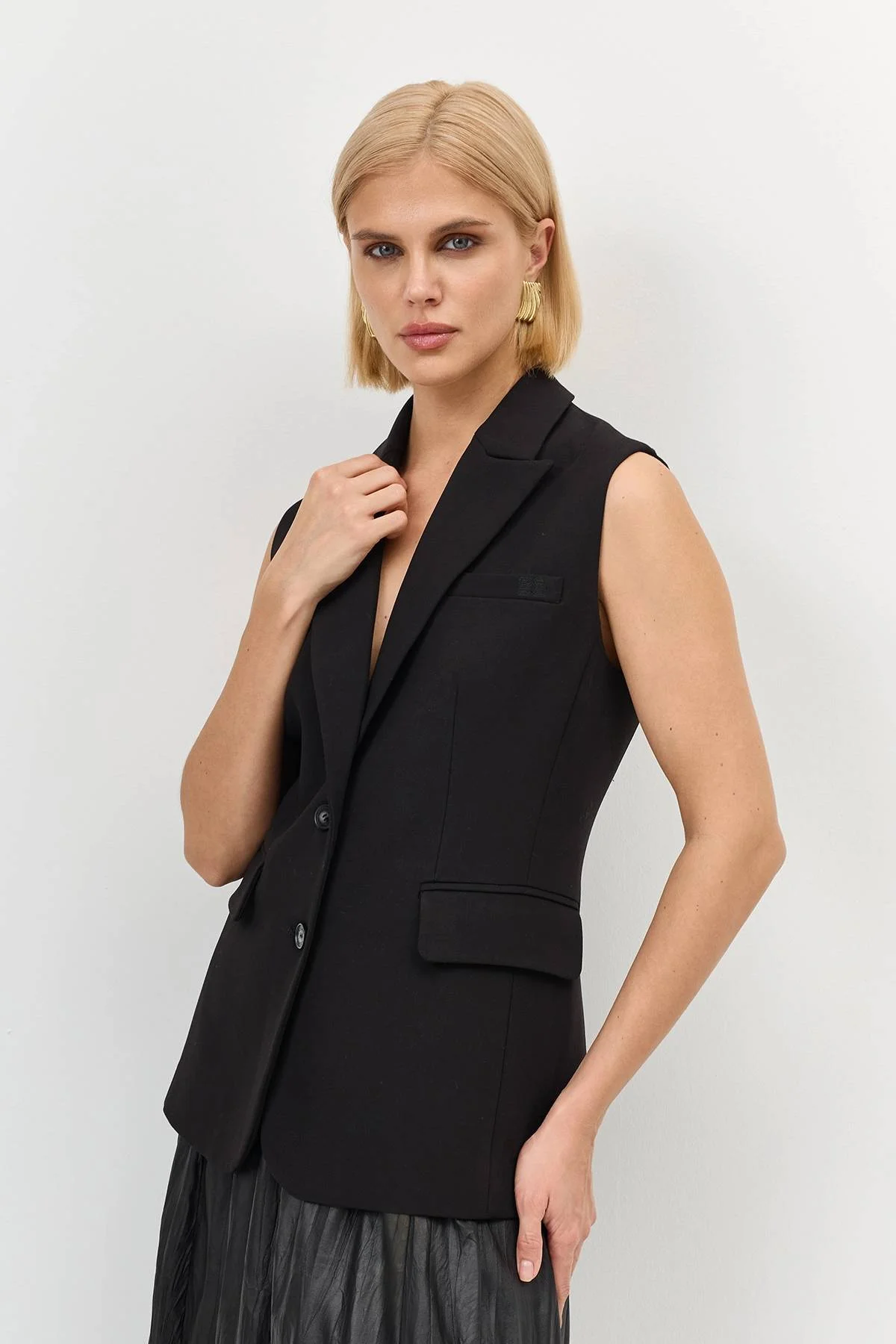 Классичекий удлиненный жилет, 44