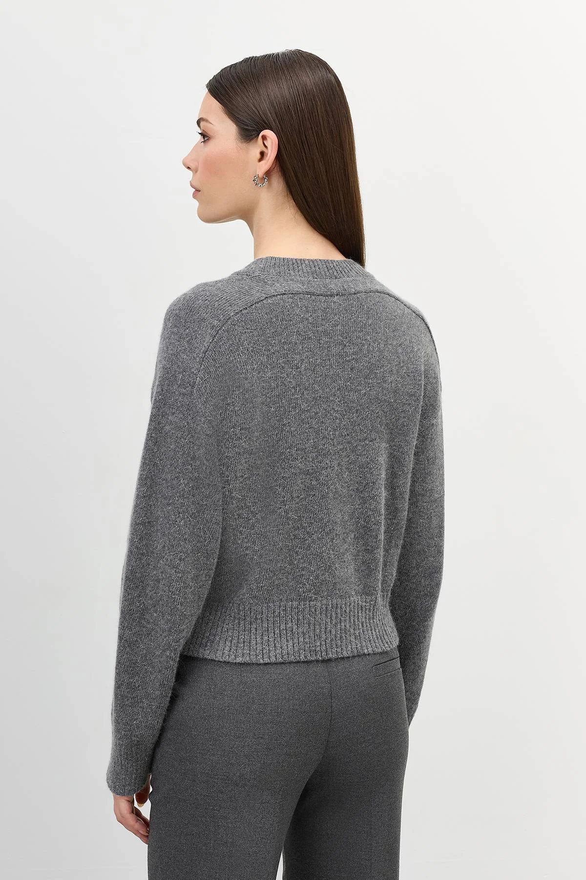 Лимитированная серия пушистый серый джемпер с ангорой и ремень, 48