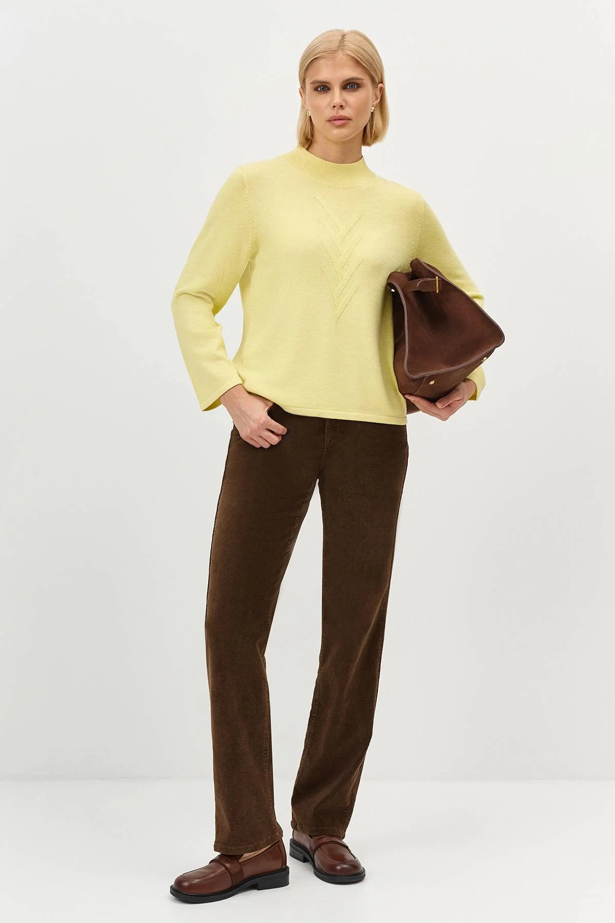 Джемпер с мерцающими пайетками, 46