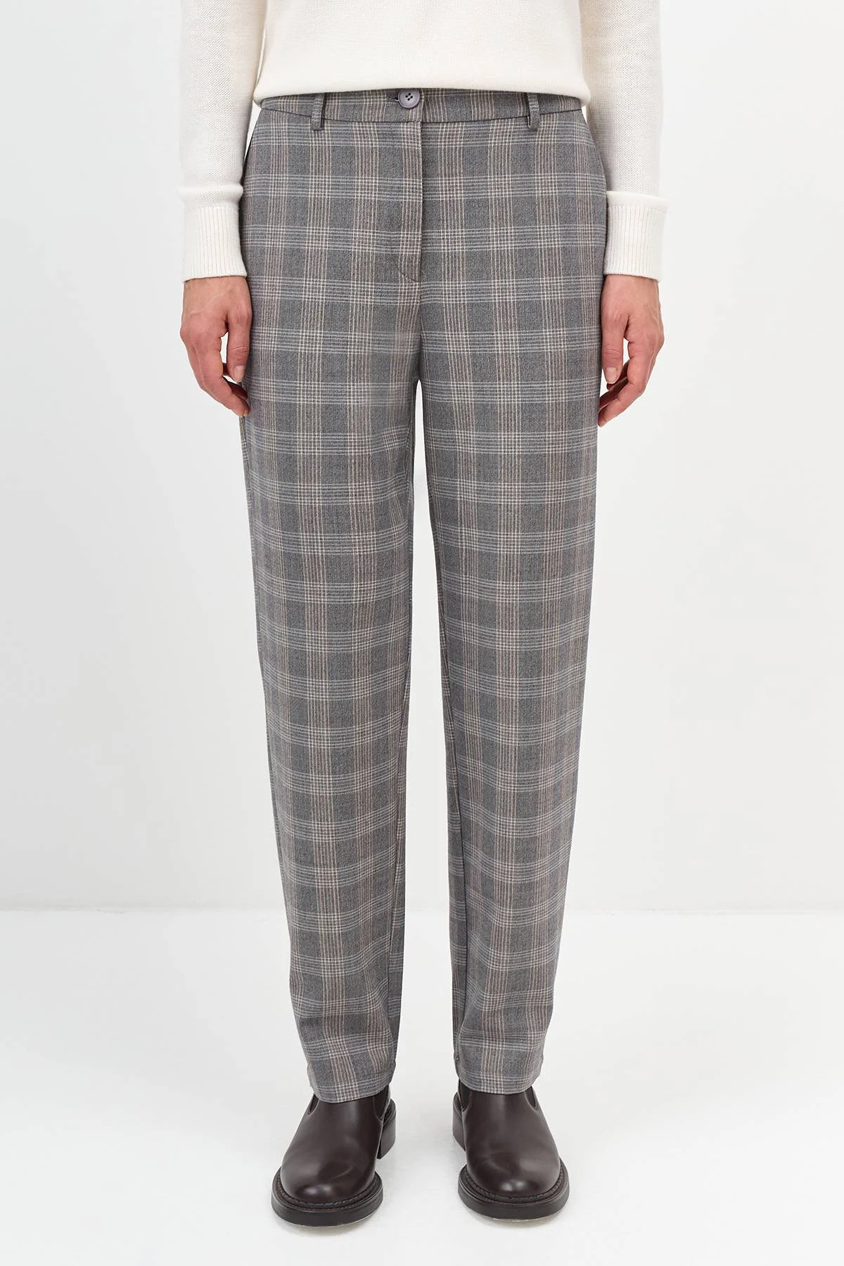 Лимитированная серия брюки в сером цвете с ремнем, 44