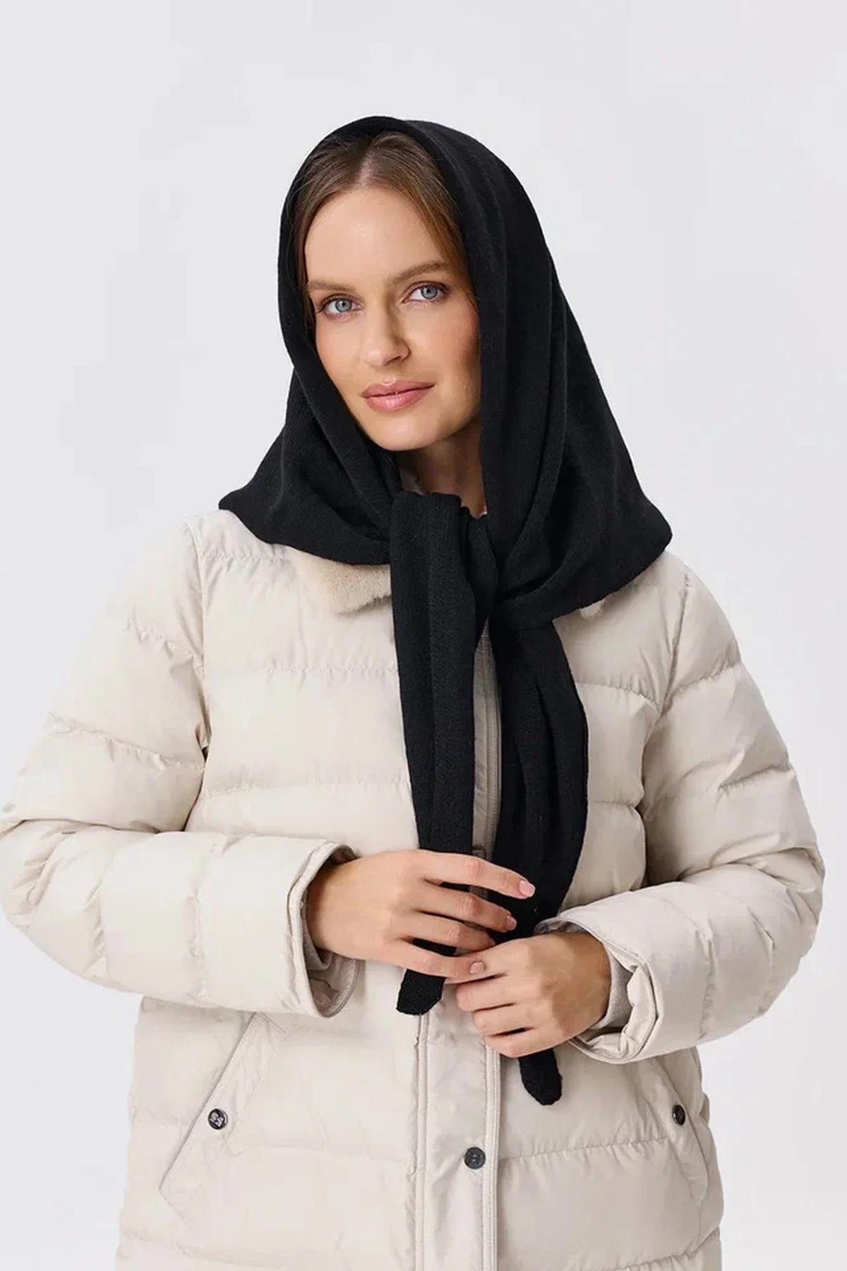 Косынка черная из 100% шерсти, one