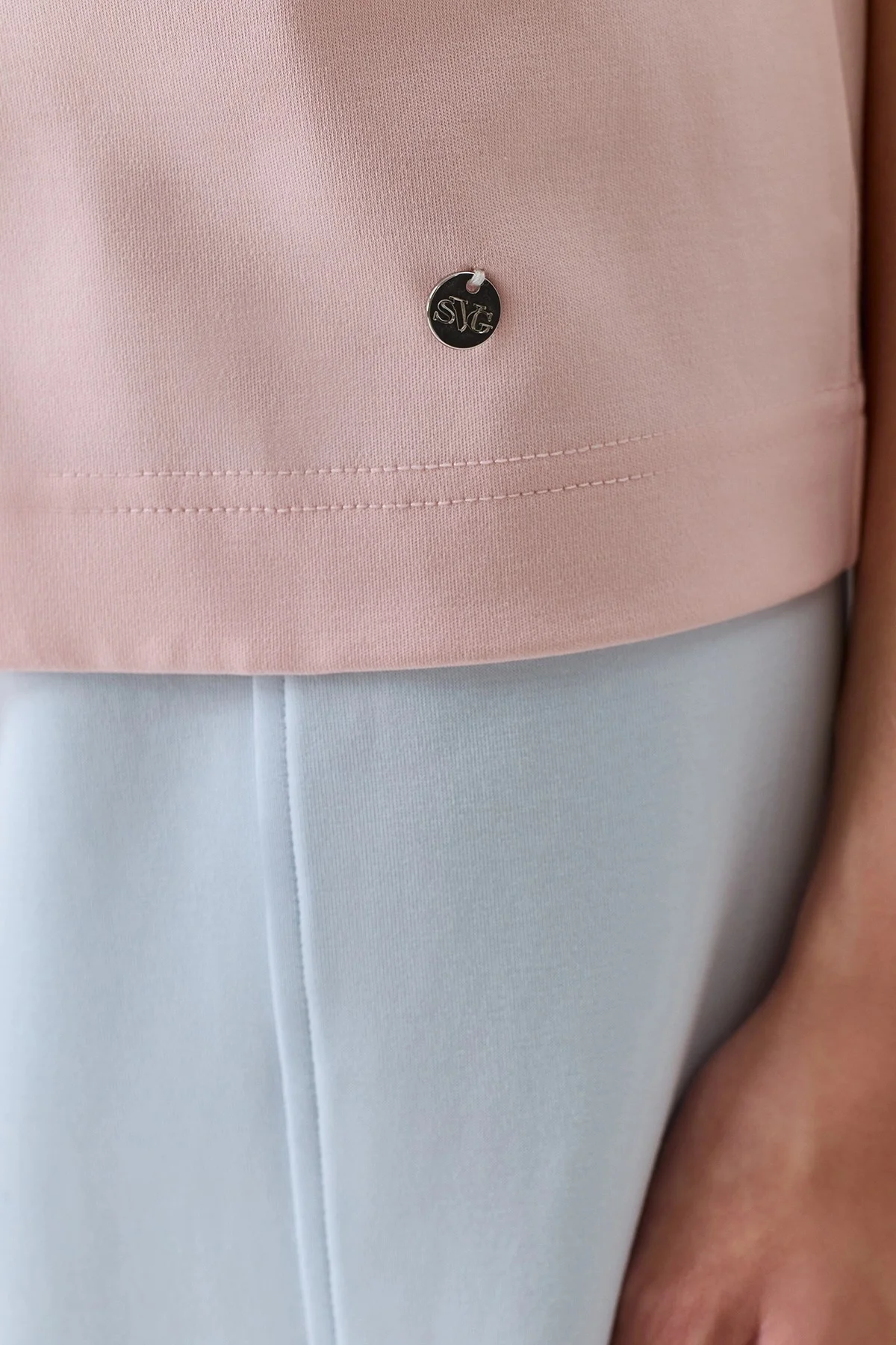 Базовая яркая розовая футболка, 46