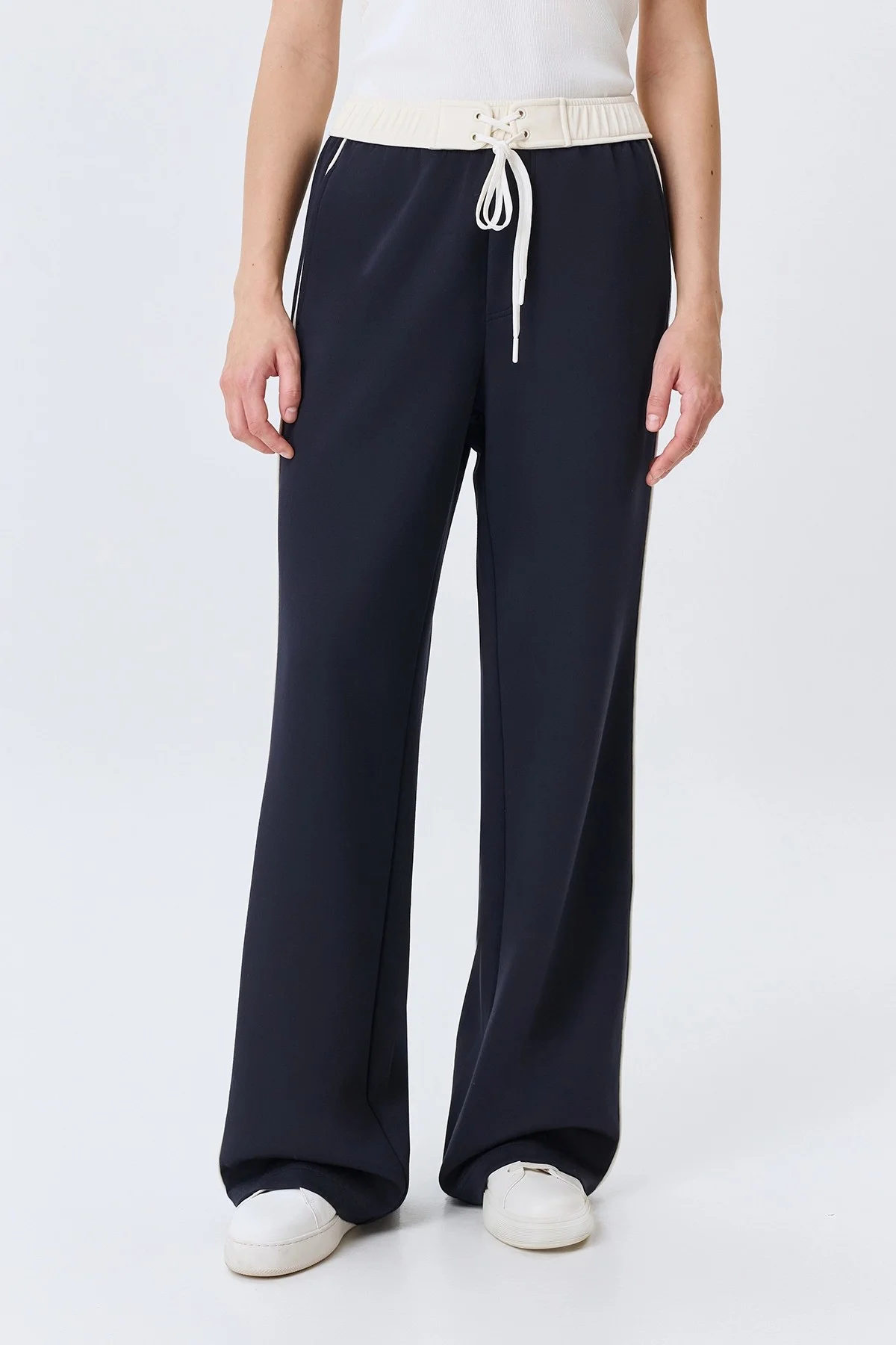 Трикотажные брюки в спортивном стиле, 40