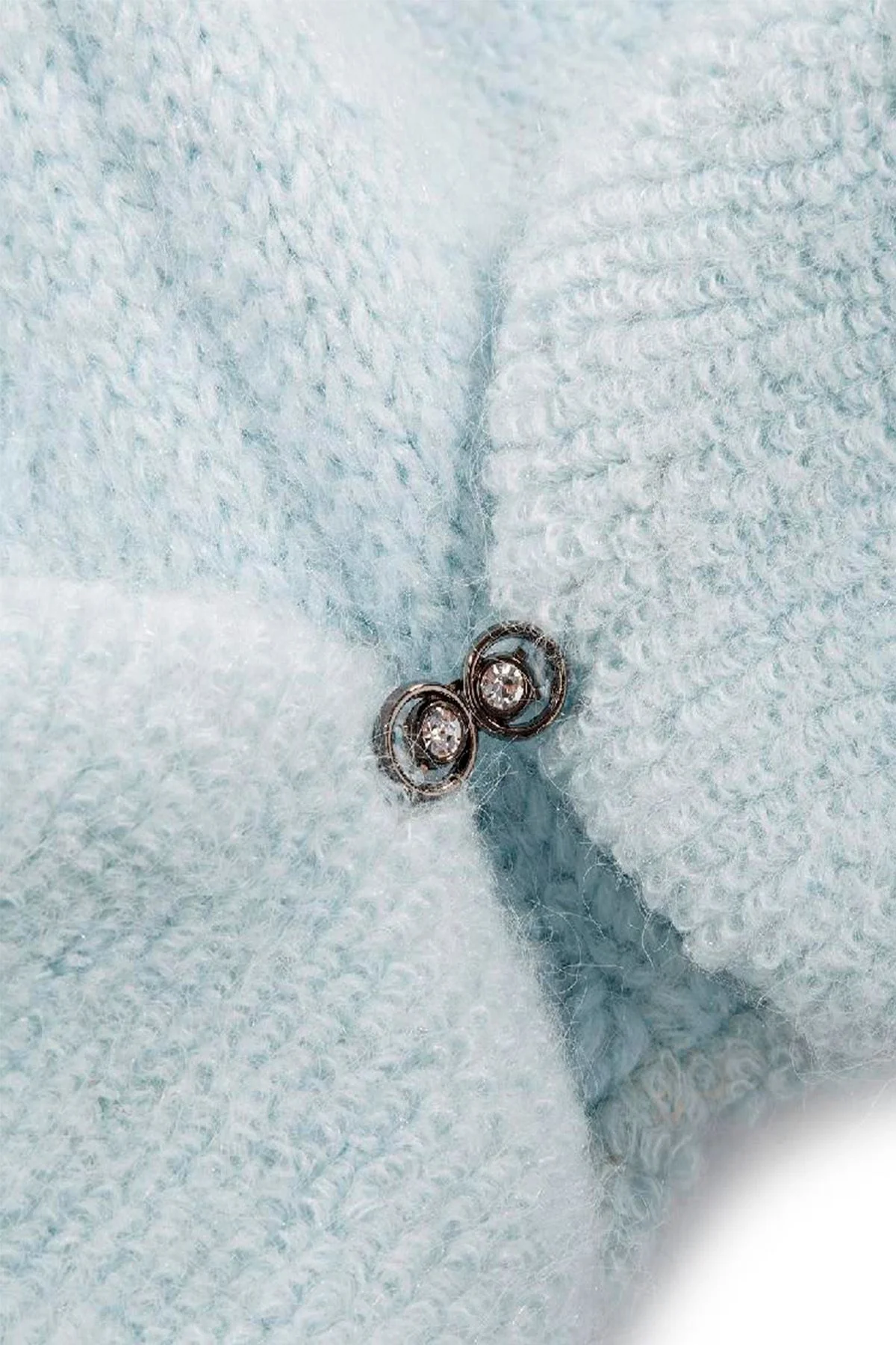 Шапка-ушанка с застёжками со стразами в пыльно-голубом цвете, 57