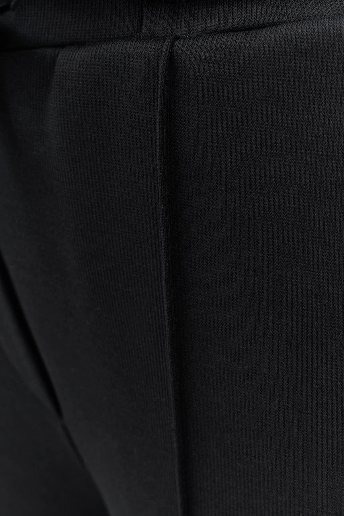 Лимитированная серия свободные трикотажные брюки со стрелками и ремень, 38 Лимитированная серия свободные трикотажные брюки со стрелками и ремень, 38