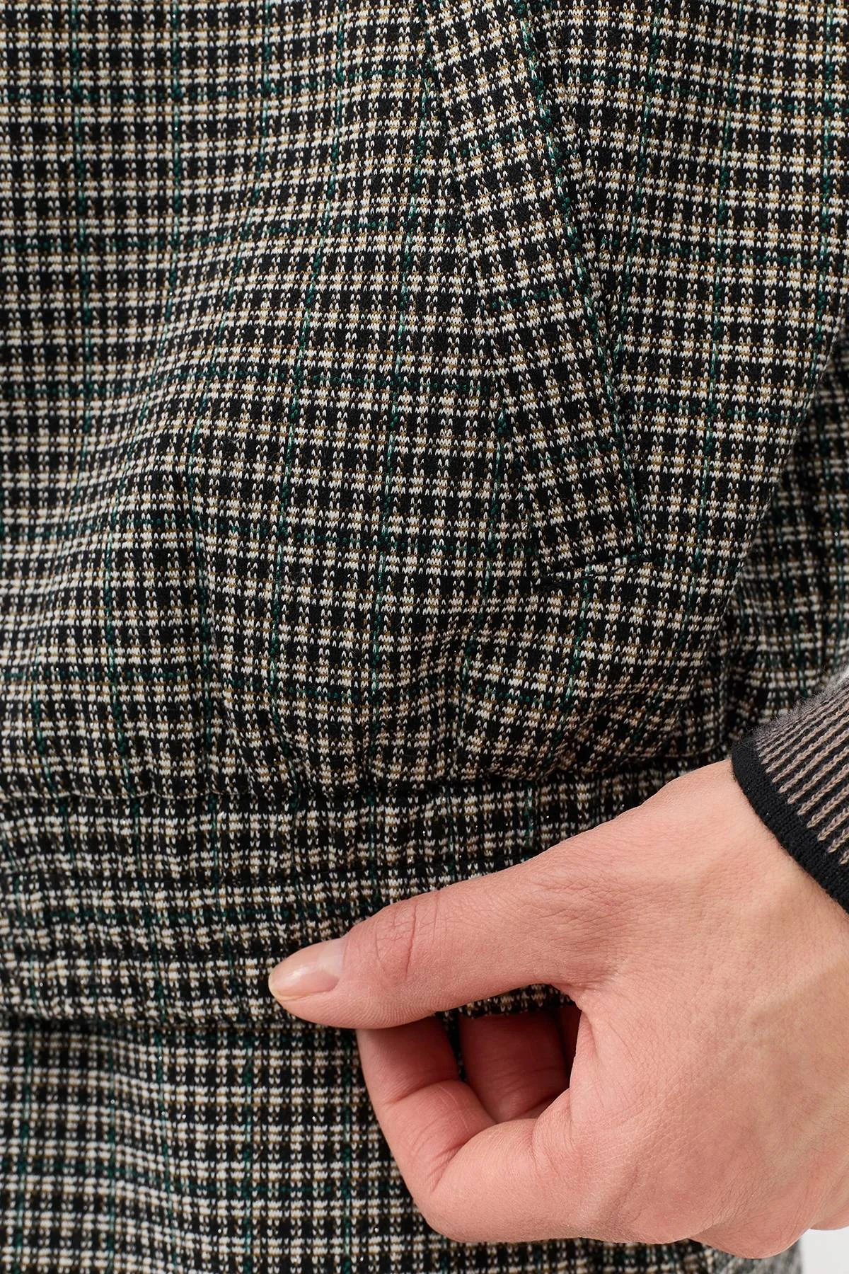 Лимитрированная серия бомбер в мелкую клетку и палантин, 40