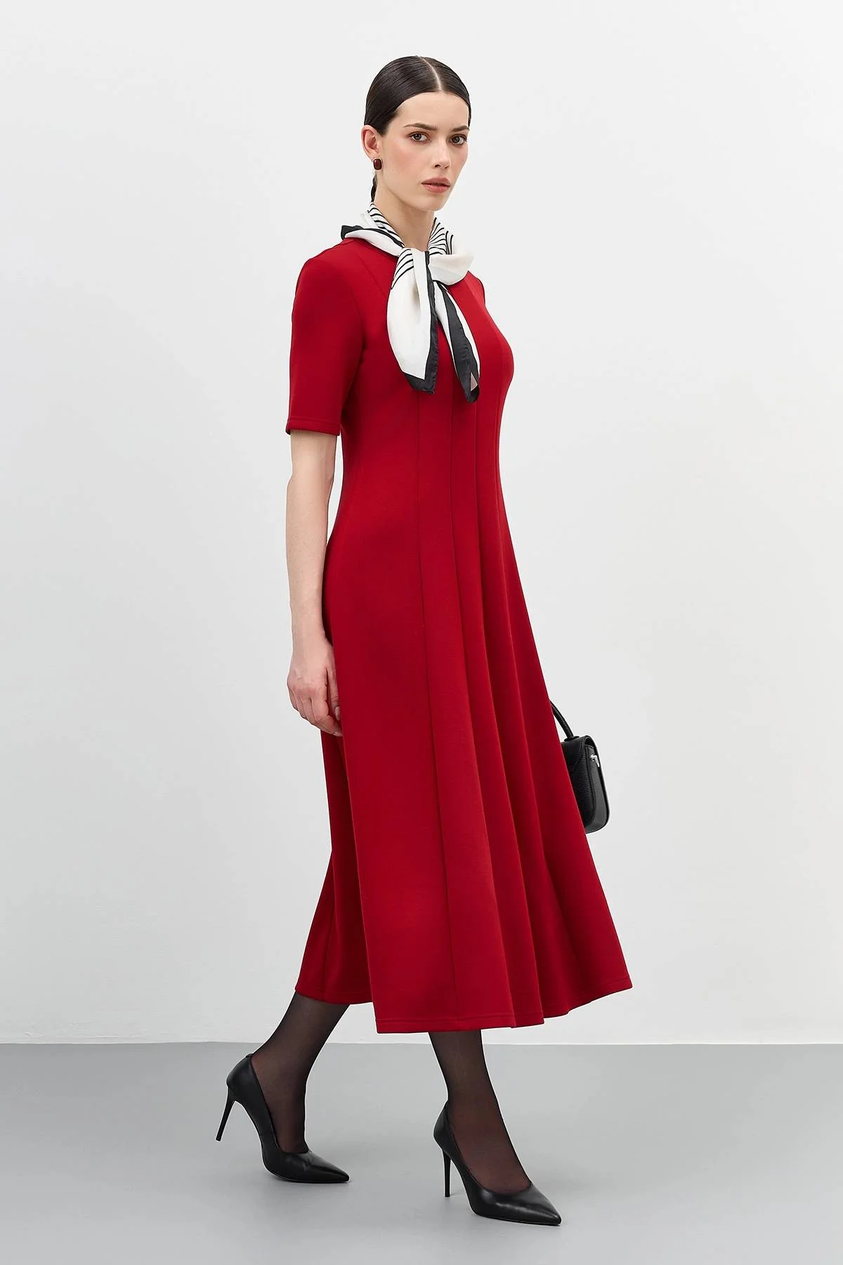 Трикотажное платье из вискозы, 40