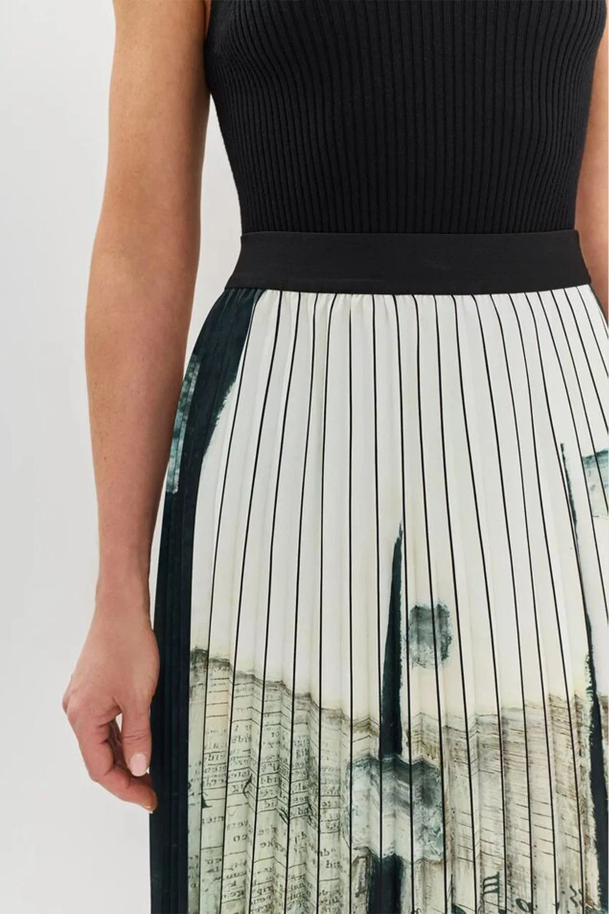 Рифленая юбка миди с ярким принтом, 44р