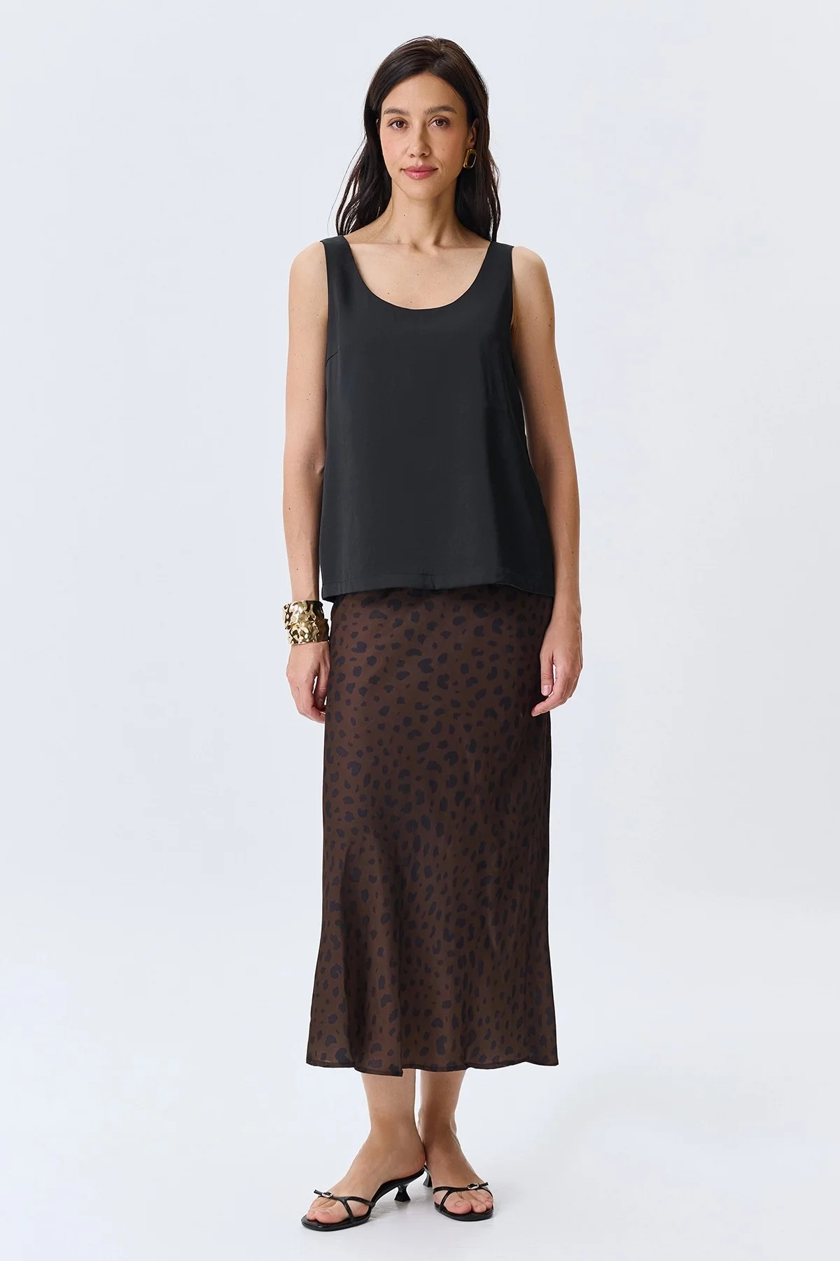 Черный свободный сатиновый топ, 50