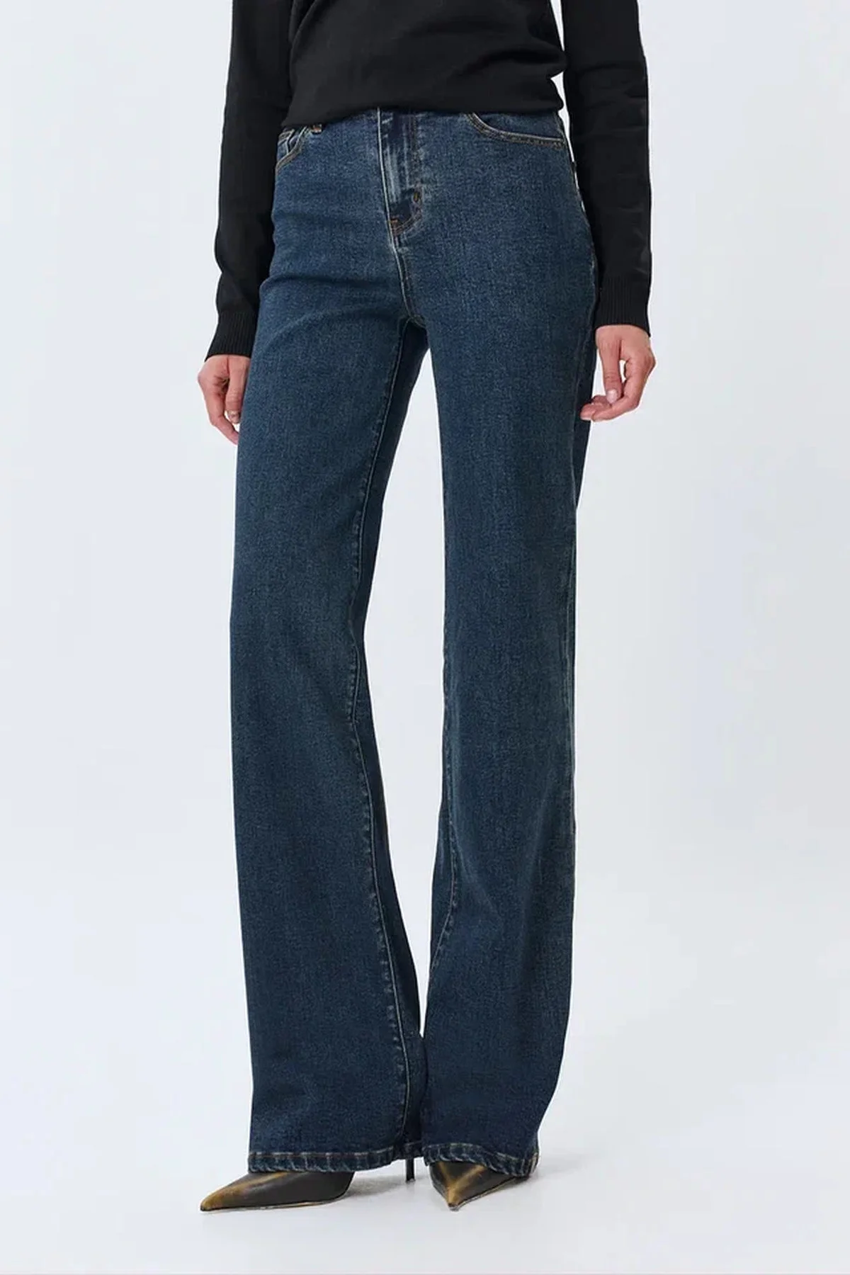 Джинсы Straight fit с широкими отворотами, 52