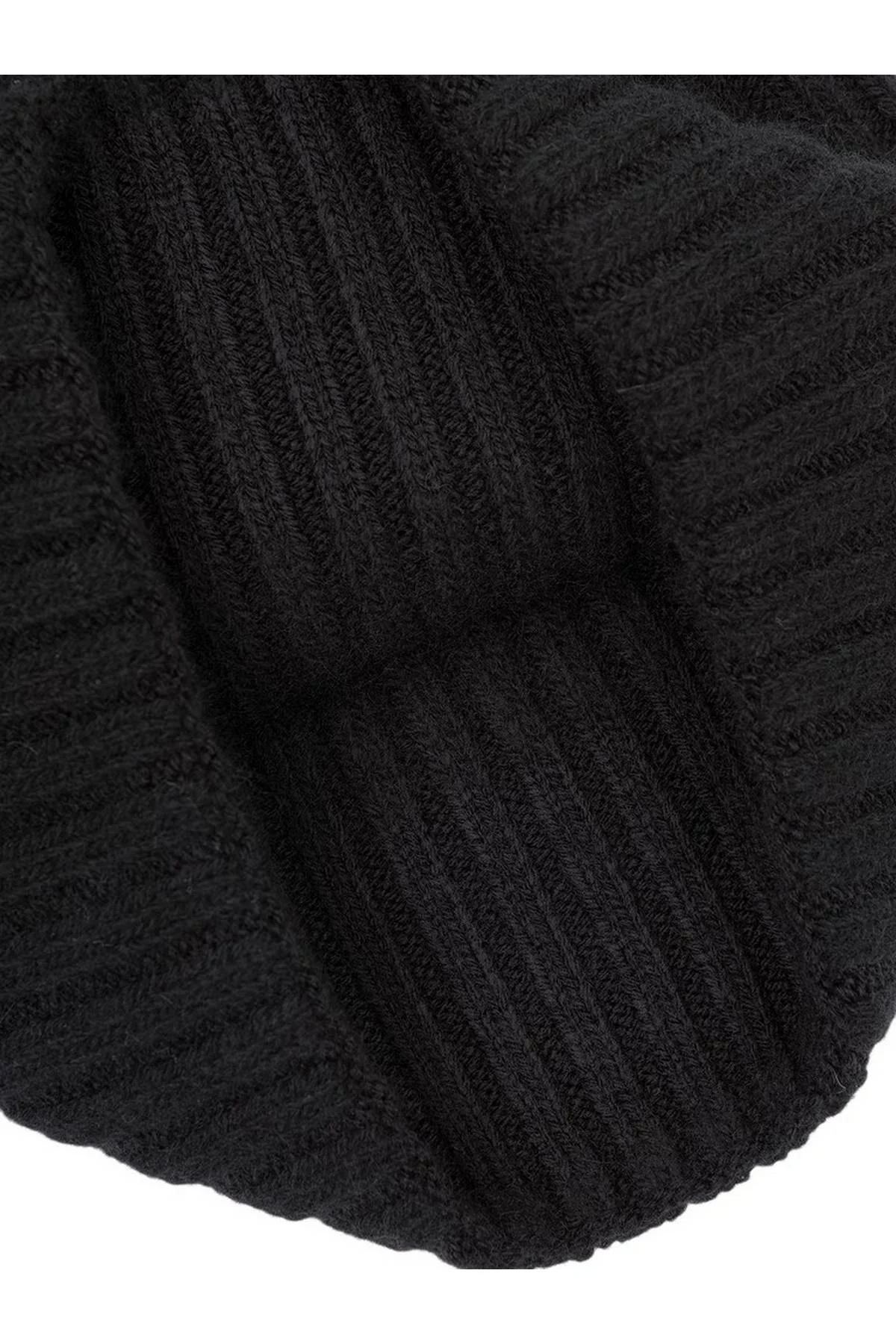 Шапка черная, One