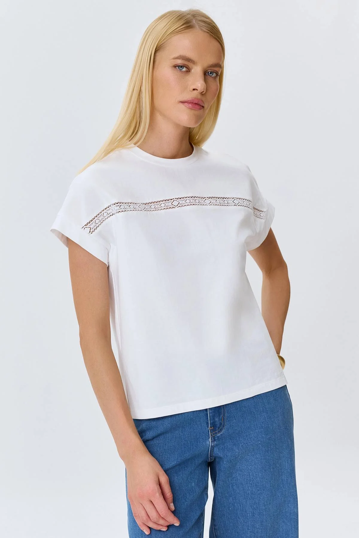 Футболка с ажурным декором, 46