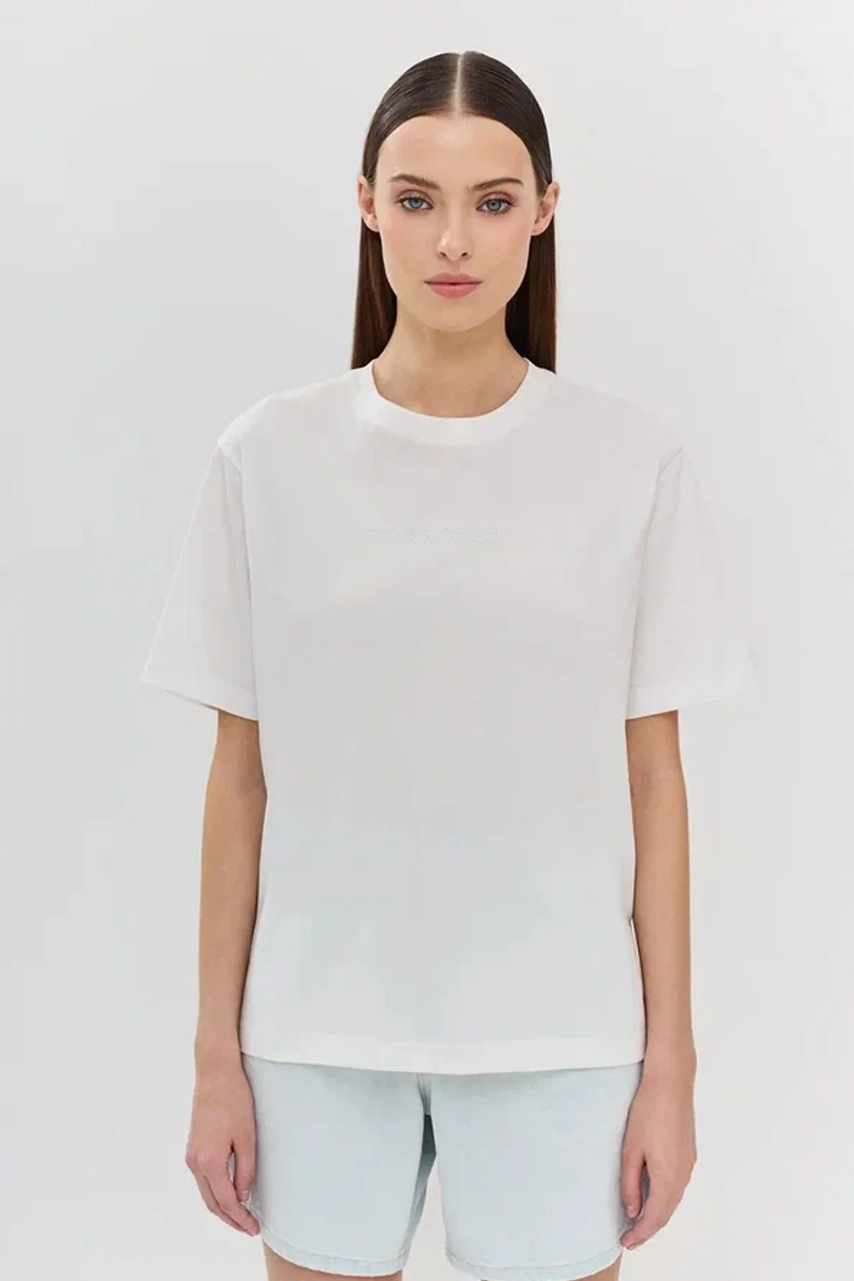 Футболка из хлопка с деликатным декором в цвет, 42р