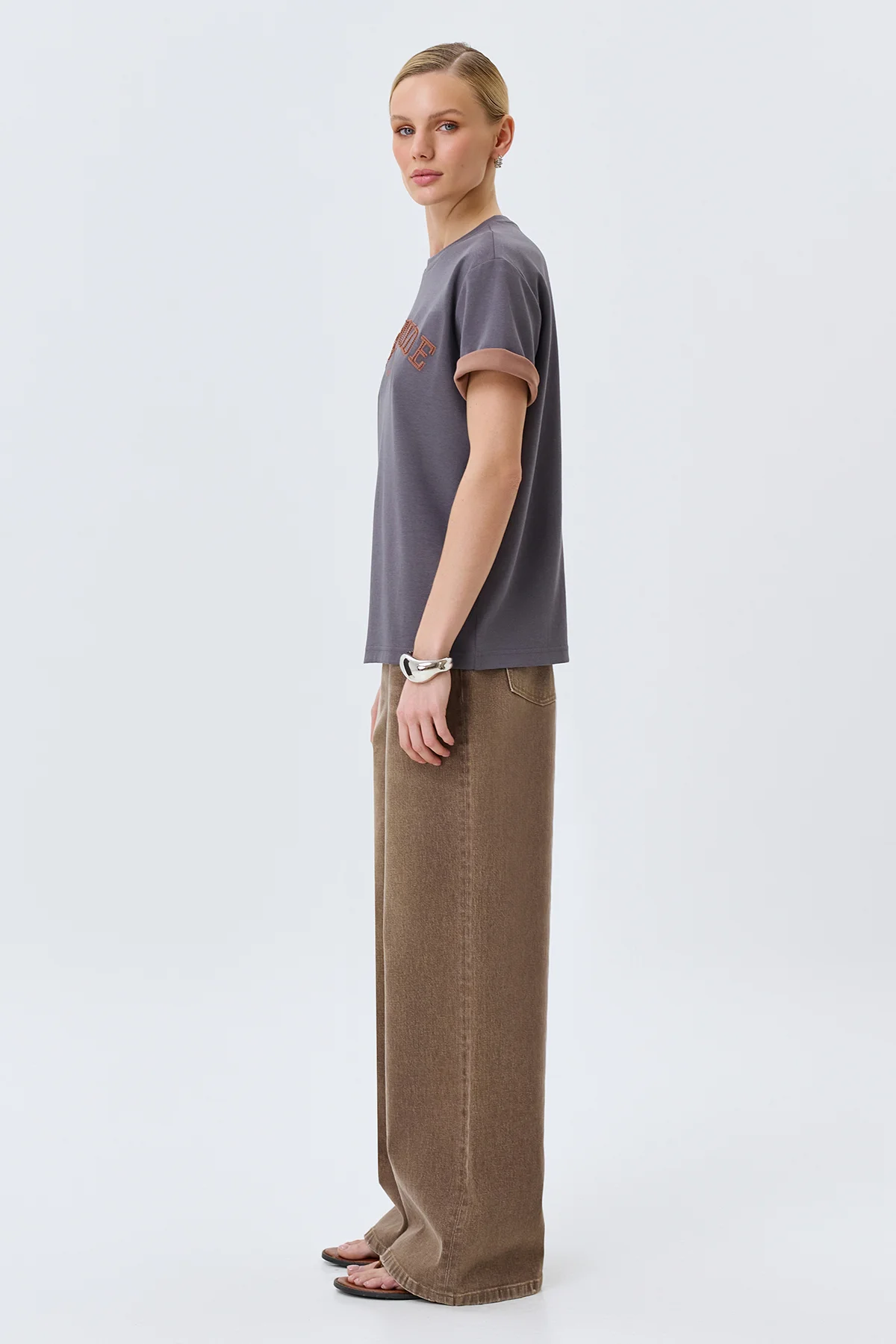 Темная прямая футболка в стиле "College", 50