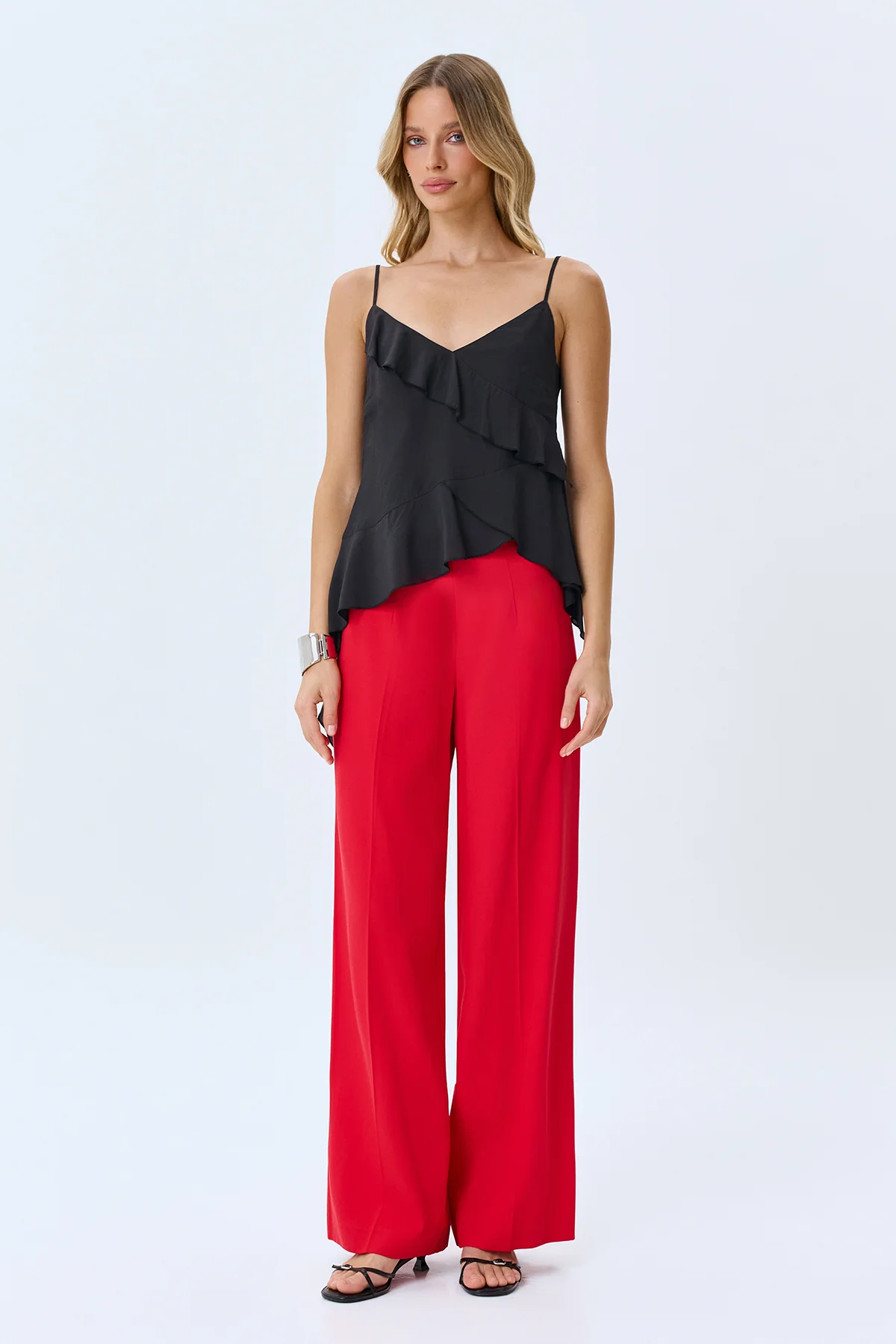 Топ с асимметричными воланами, 40