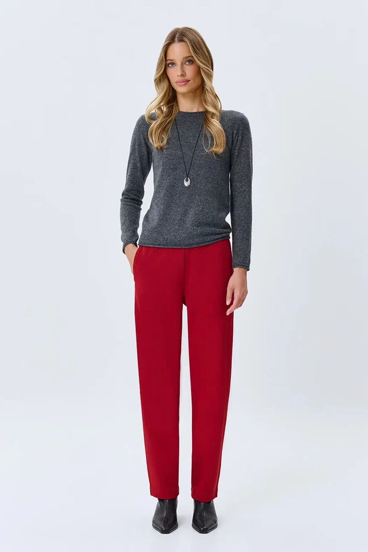 Яркие трикотажные темно-красные брюки, 46