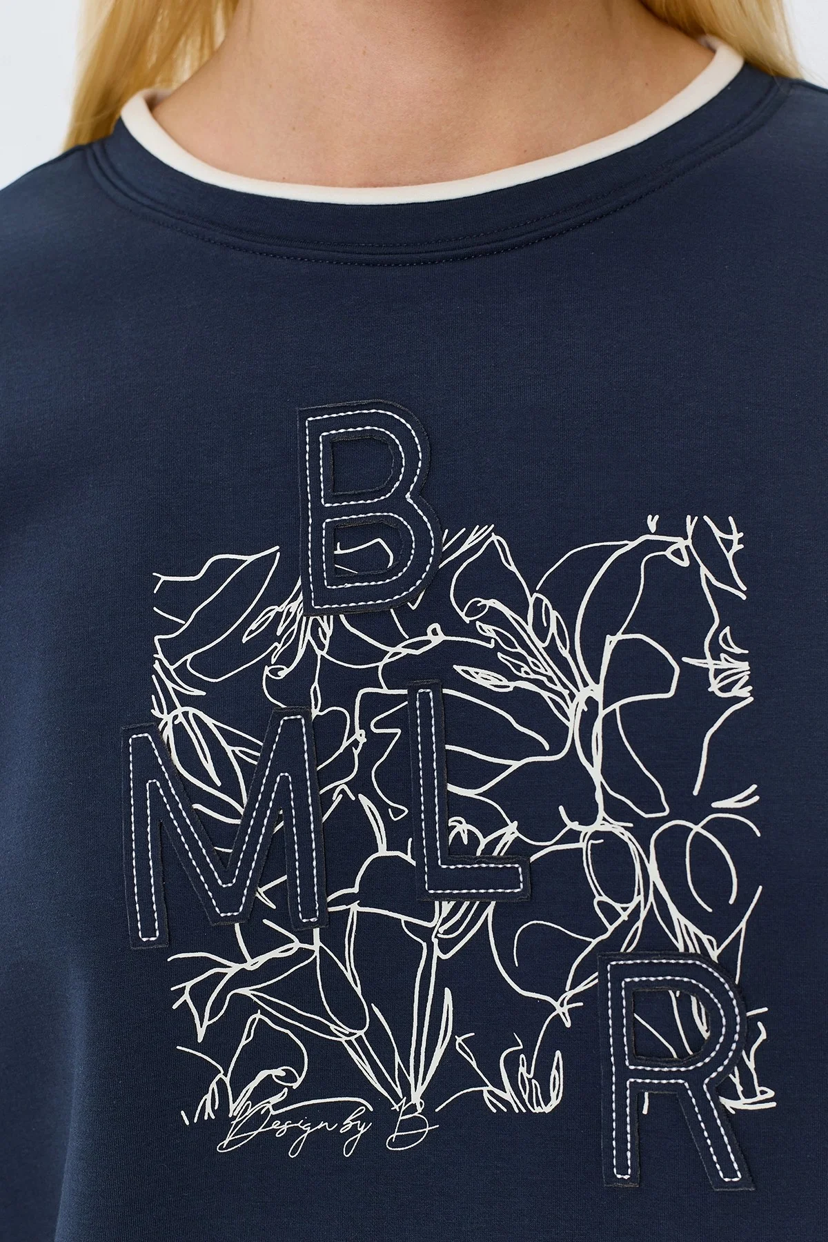 Свитшот с графичным принтом, 40