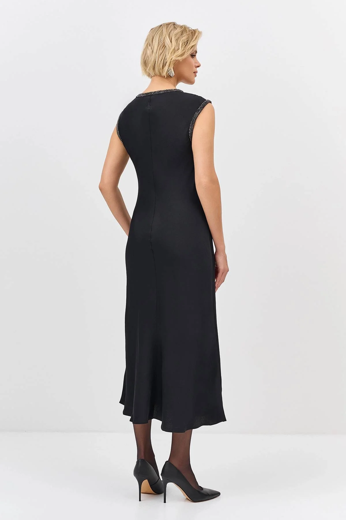 Лимитированная серия элегантное платье из 100% вискозы и ремень, 34 Лимитированная серия элегантное платье из 100% вискозы и ремень, 34