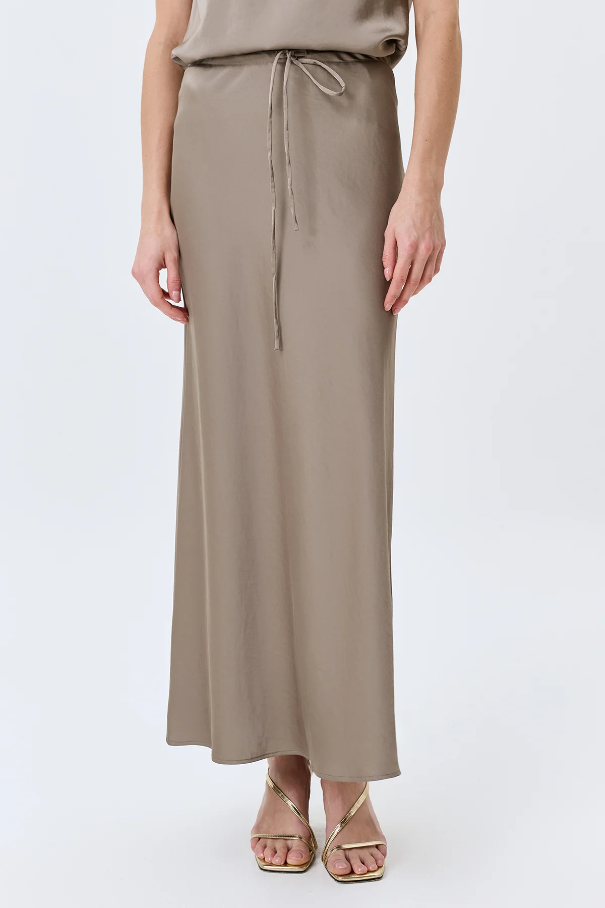 Сатиновая юбка из смесовой вискозы в цвете кофе, 42