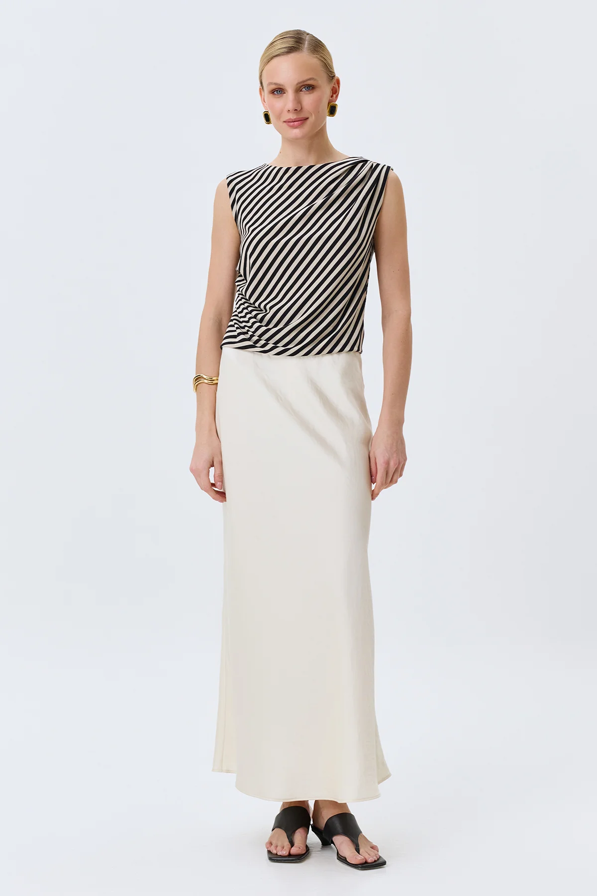 Светлая сатиновая юбка из смесовой вискозы, 52