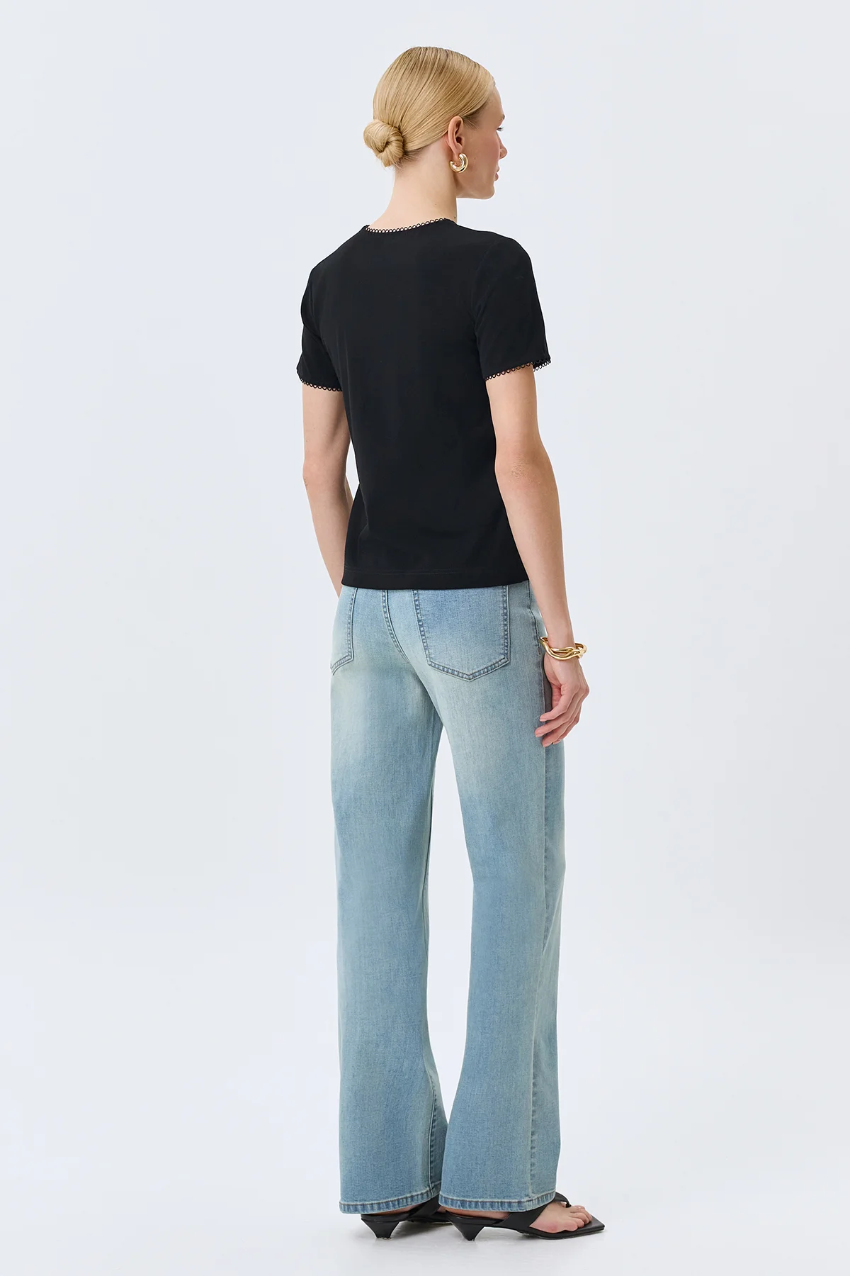 Футболка с кружевным кантом, 44