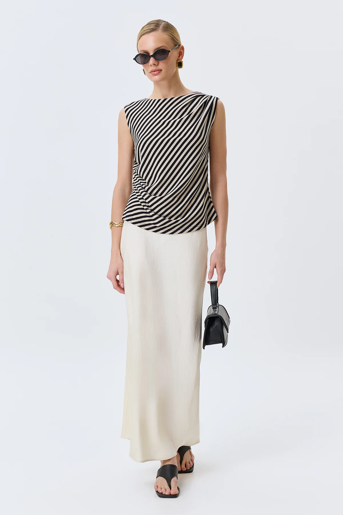 Молочная сатиновая юбка из смесовой вискозы, 44