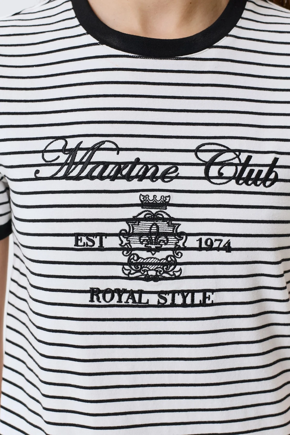 Футболка в полоску с вышивкой, 42