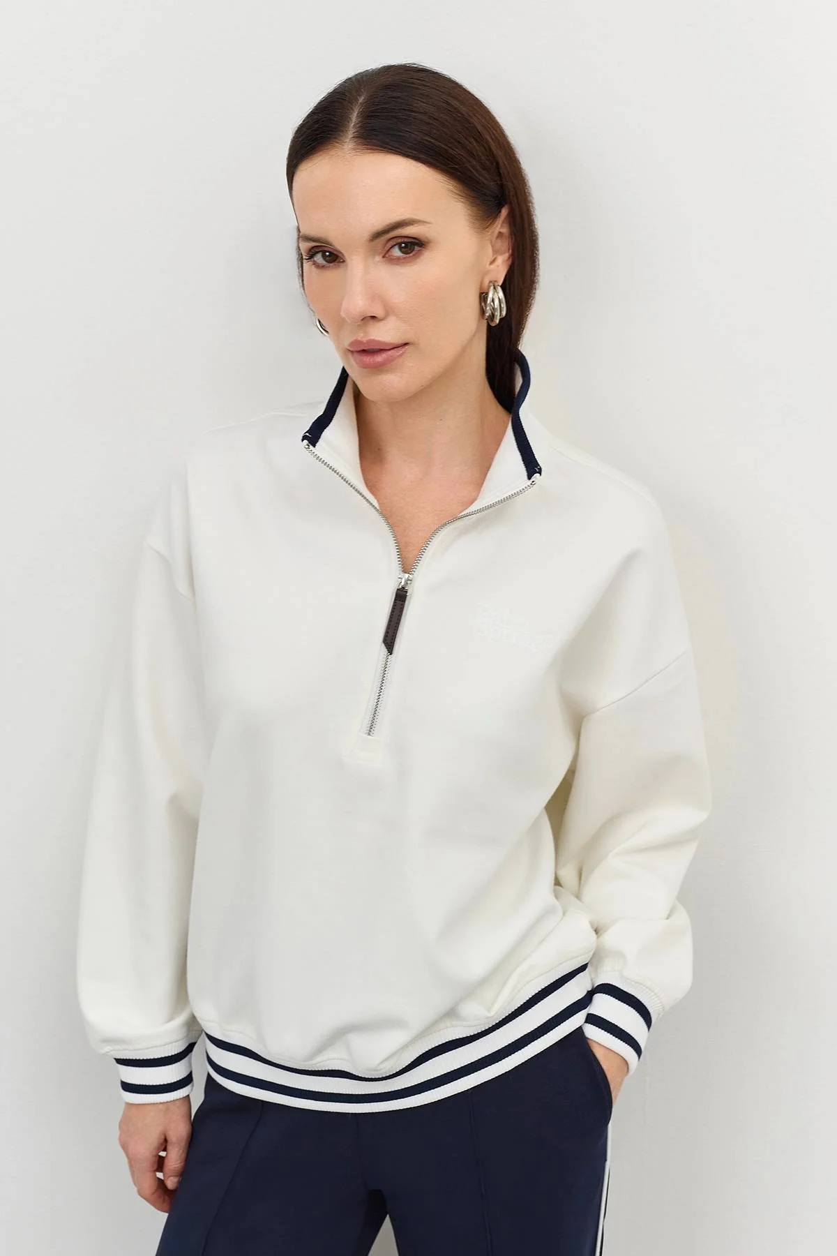 Лимитированная серия светлый джемпер с короткой молнией и ремень, 42