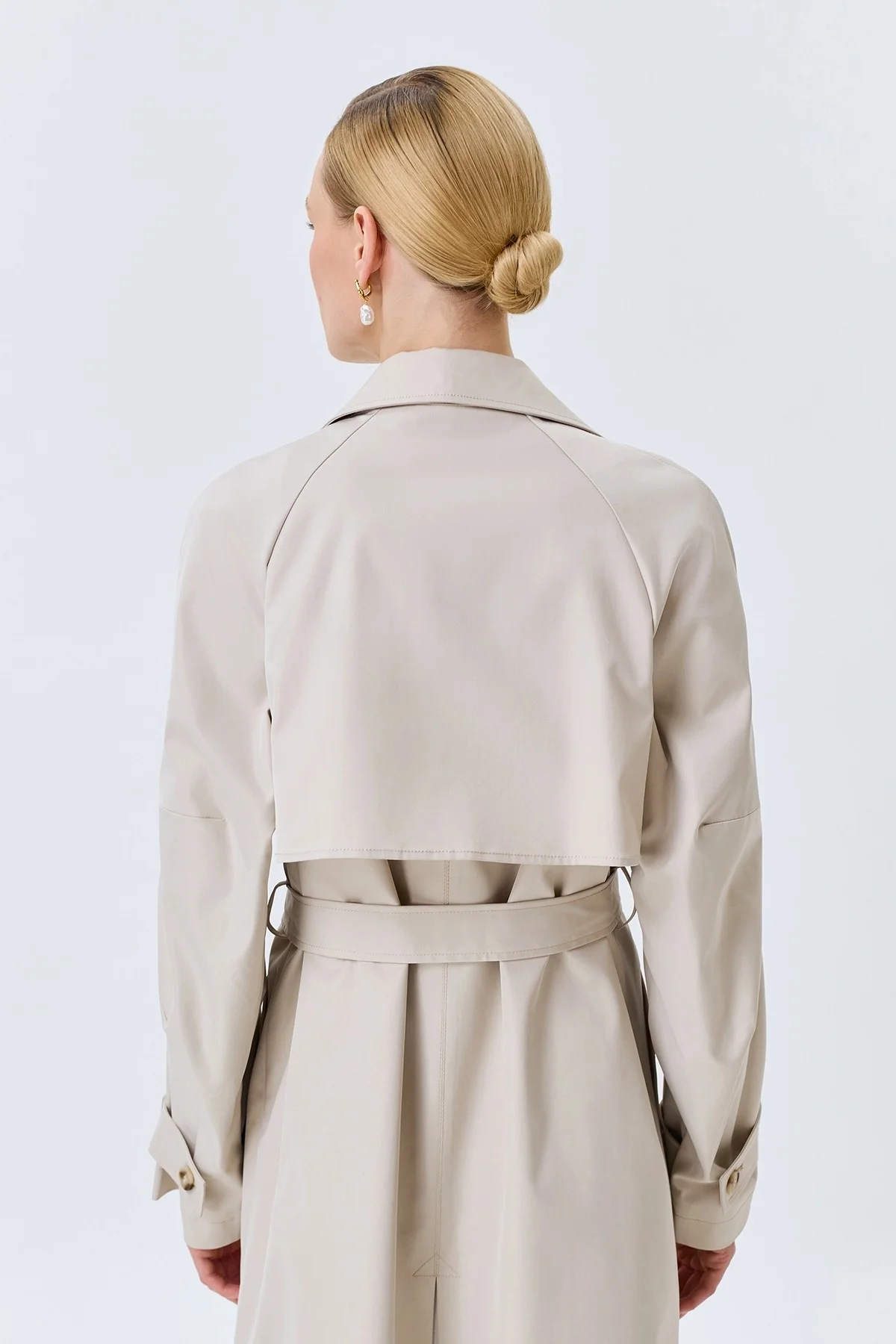 Классический тренч с акцентными пуговицами, 42