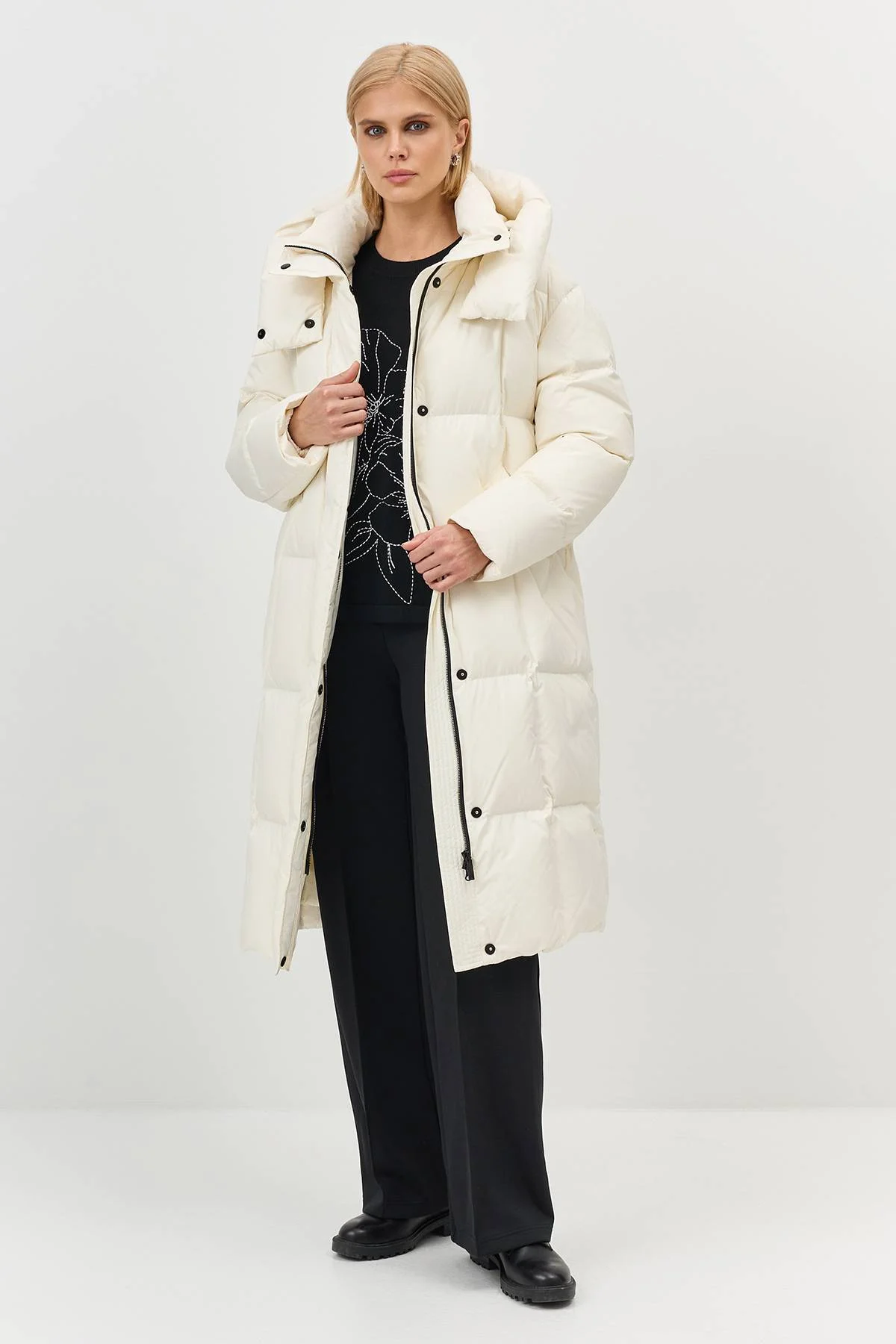 Лимитированная серия молочный пуховик с капюшоном с палантином, 44