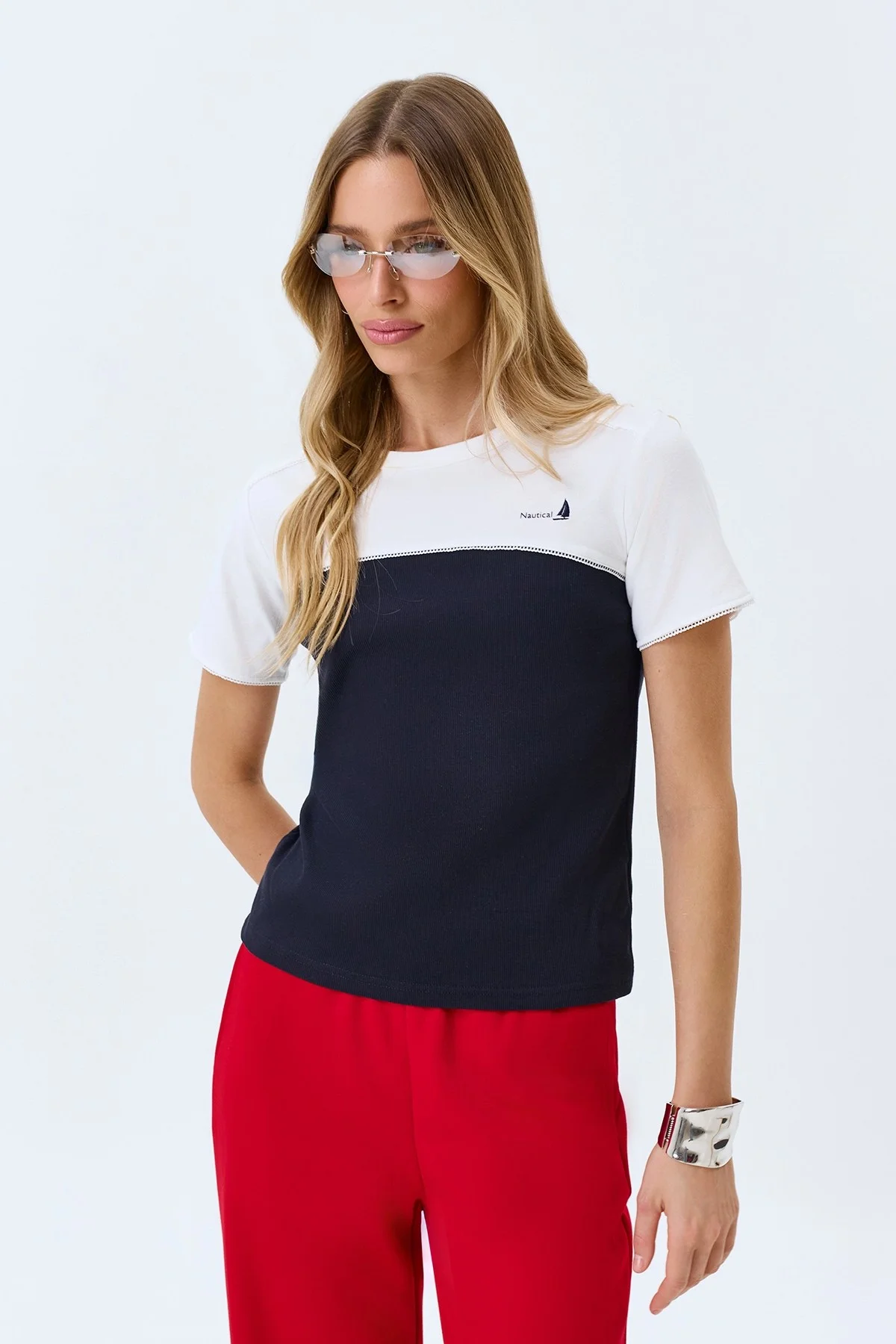 Комбинированная футболка с кокеткой, 50