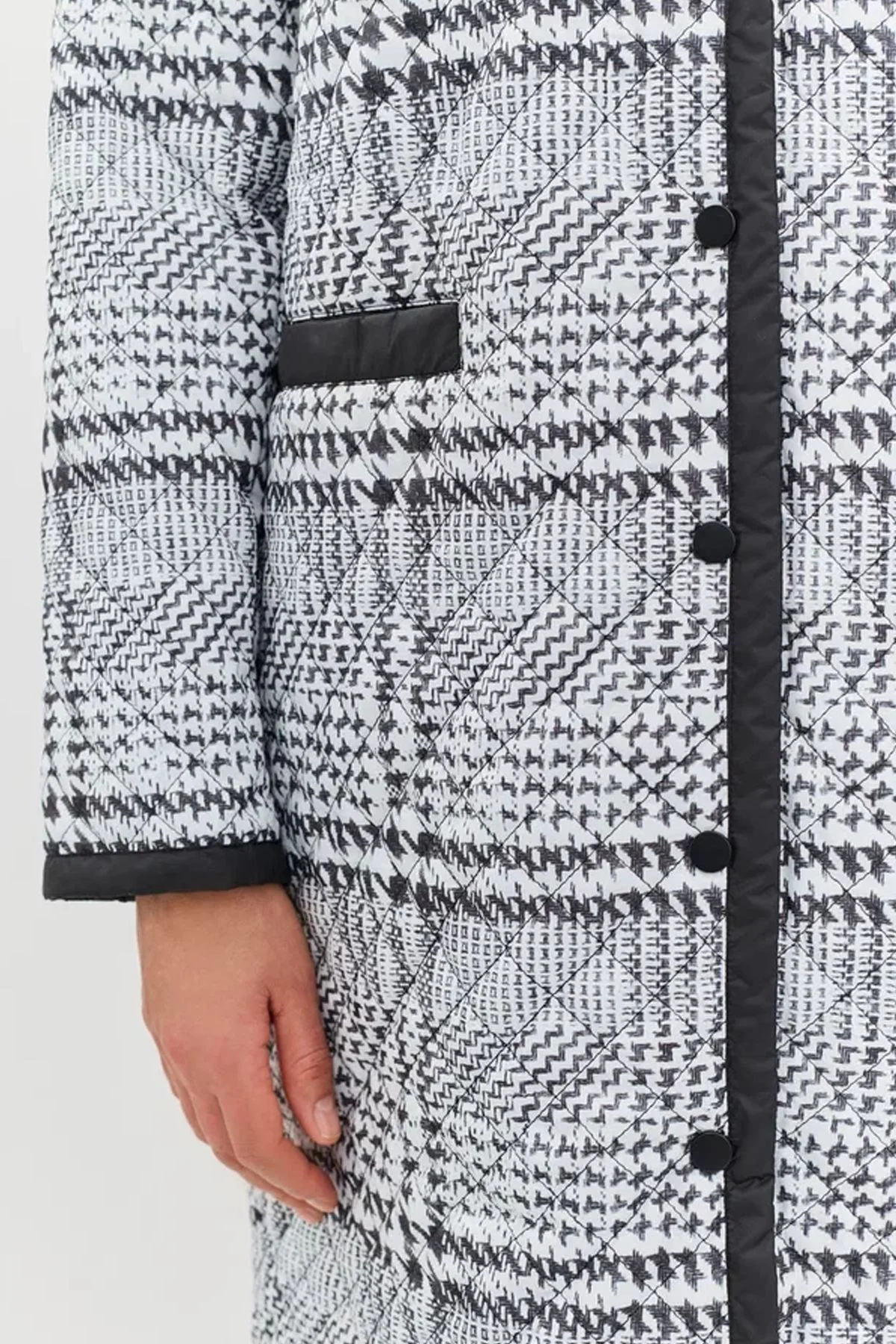 Стеганое двустороннее пальто с принтом в клетку, 52р