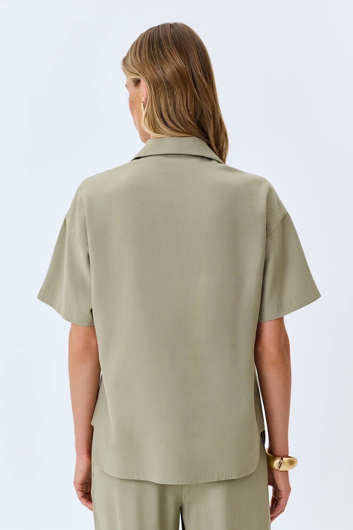 Классическая блузка из вискозы, 50